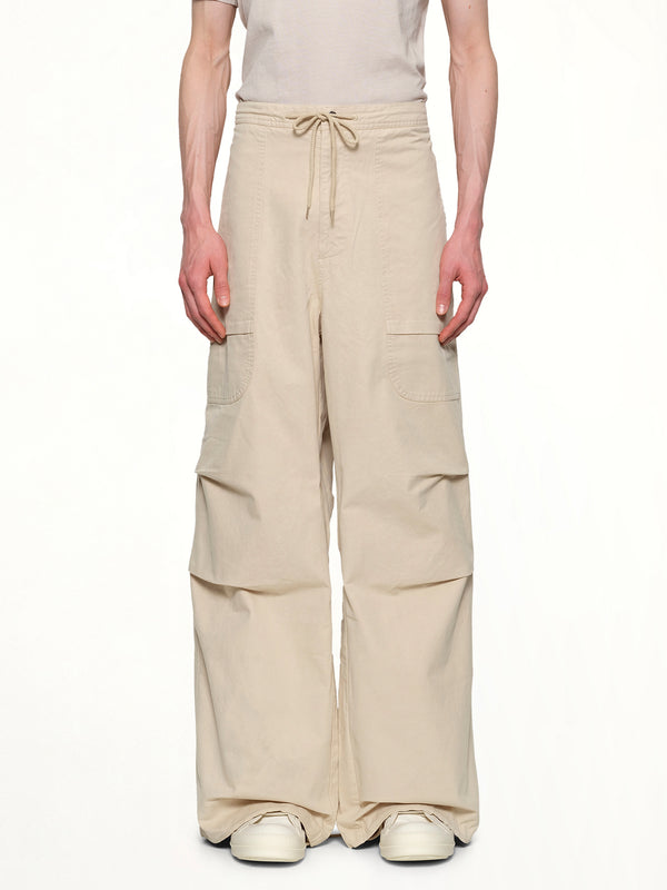 Barren Cargo in Off White