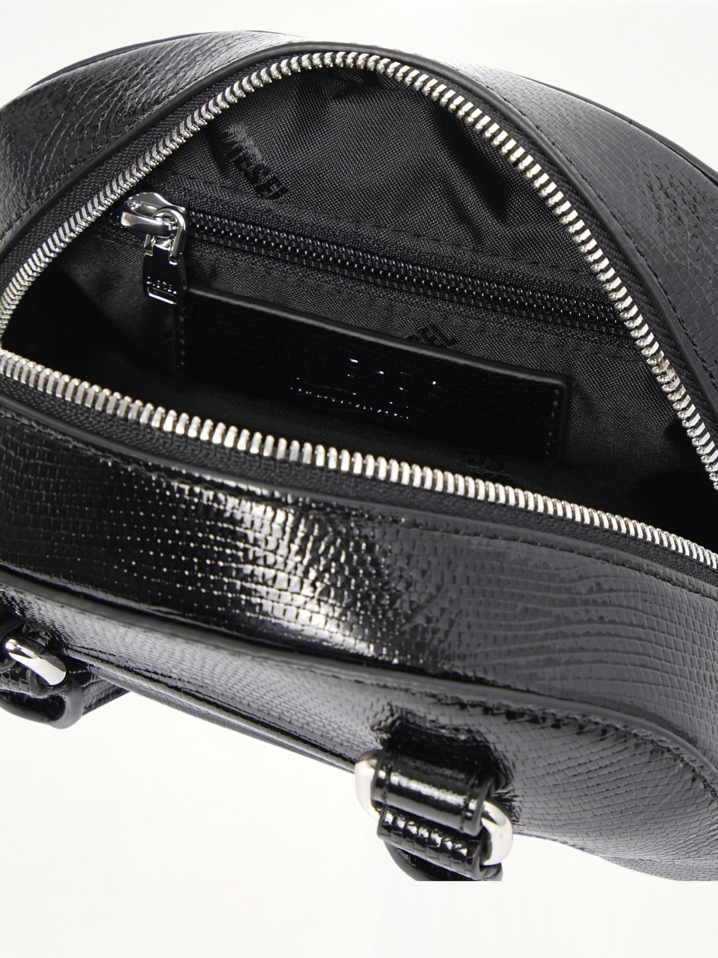 1DR Dome Crossbody Leather Bag in Black