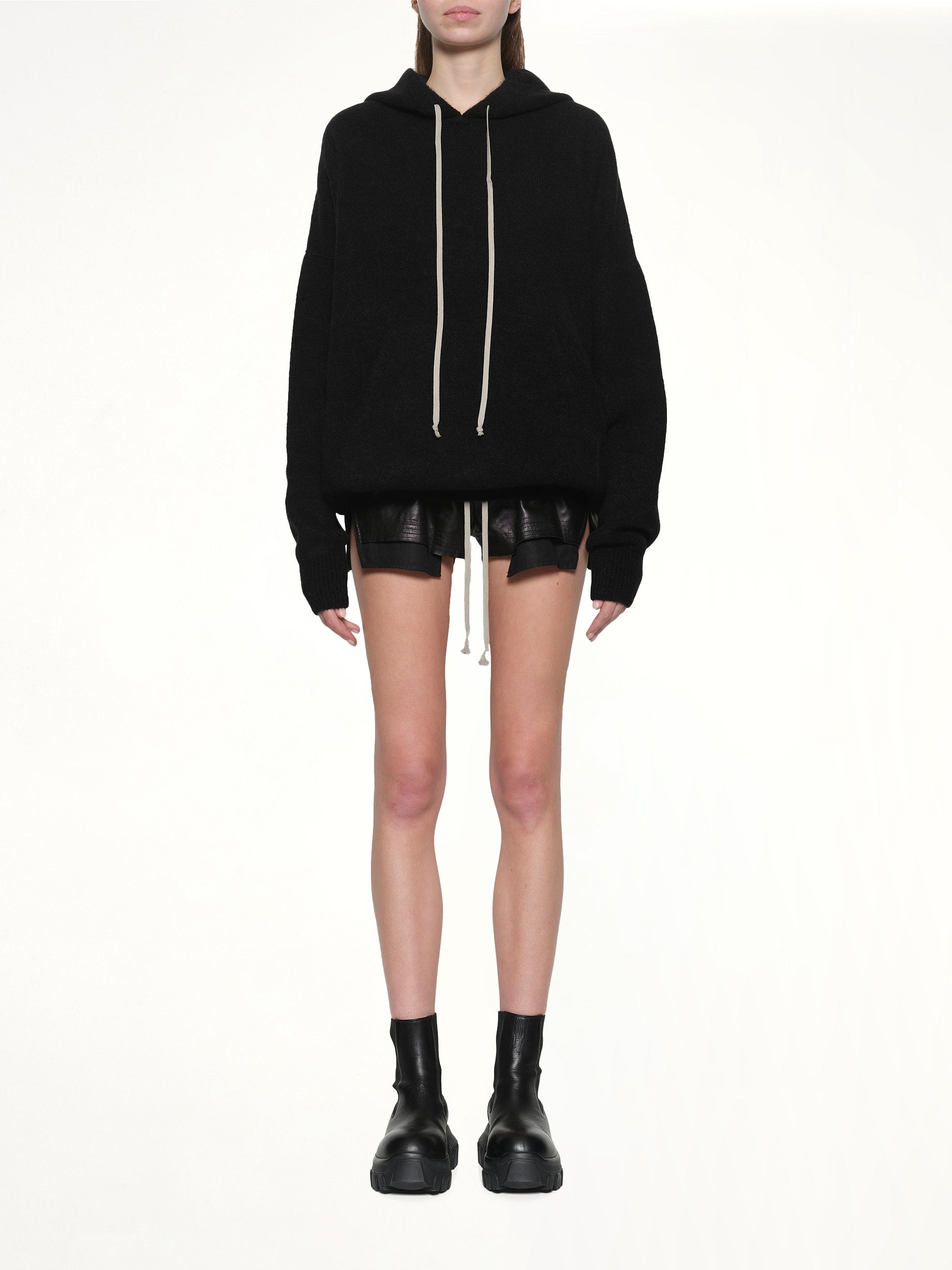 Hun Hoodie in Black