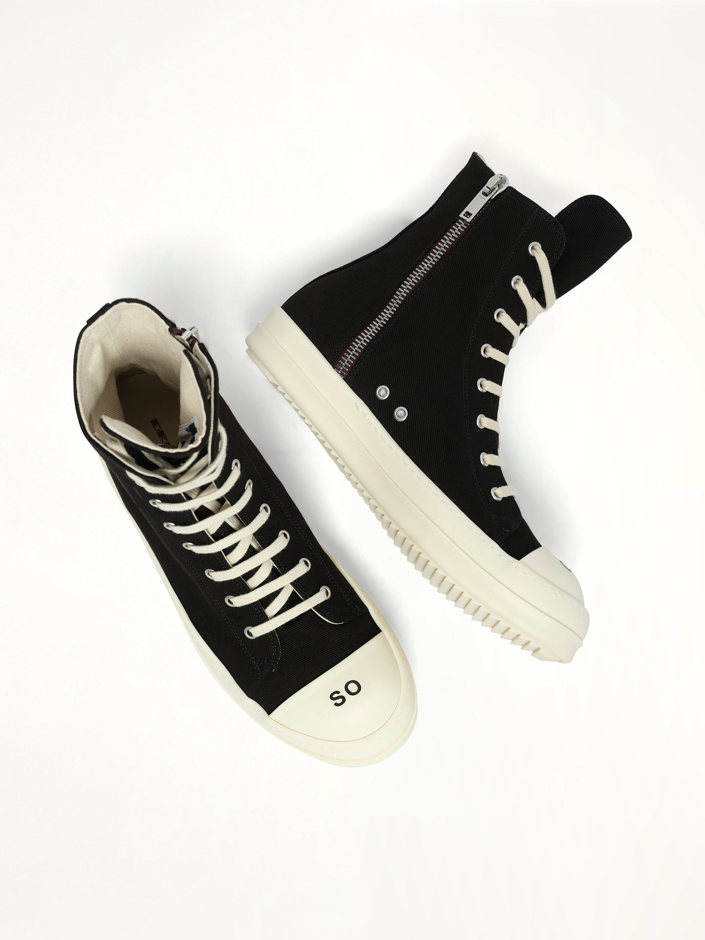 Sneaks in Black/Milk/Milk