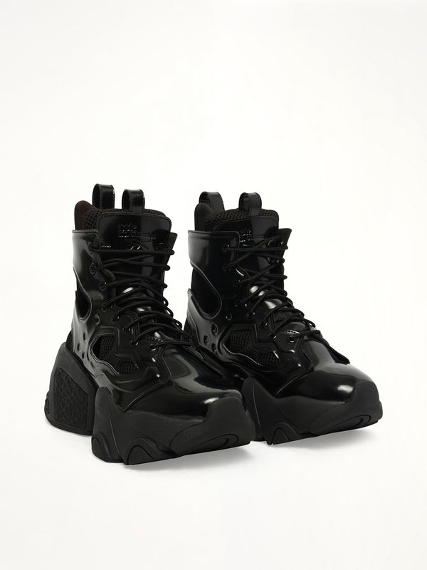 Noir Kei Ninomiya X Reebok High Sneaker in Black Front View | NOIR KEI NINOMIYA