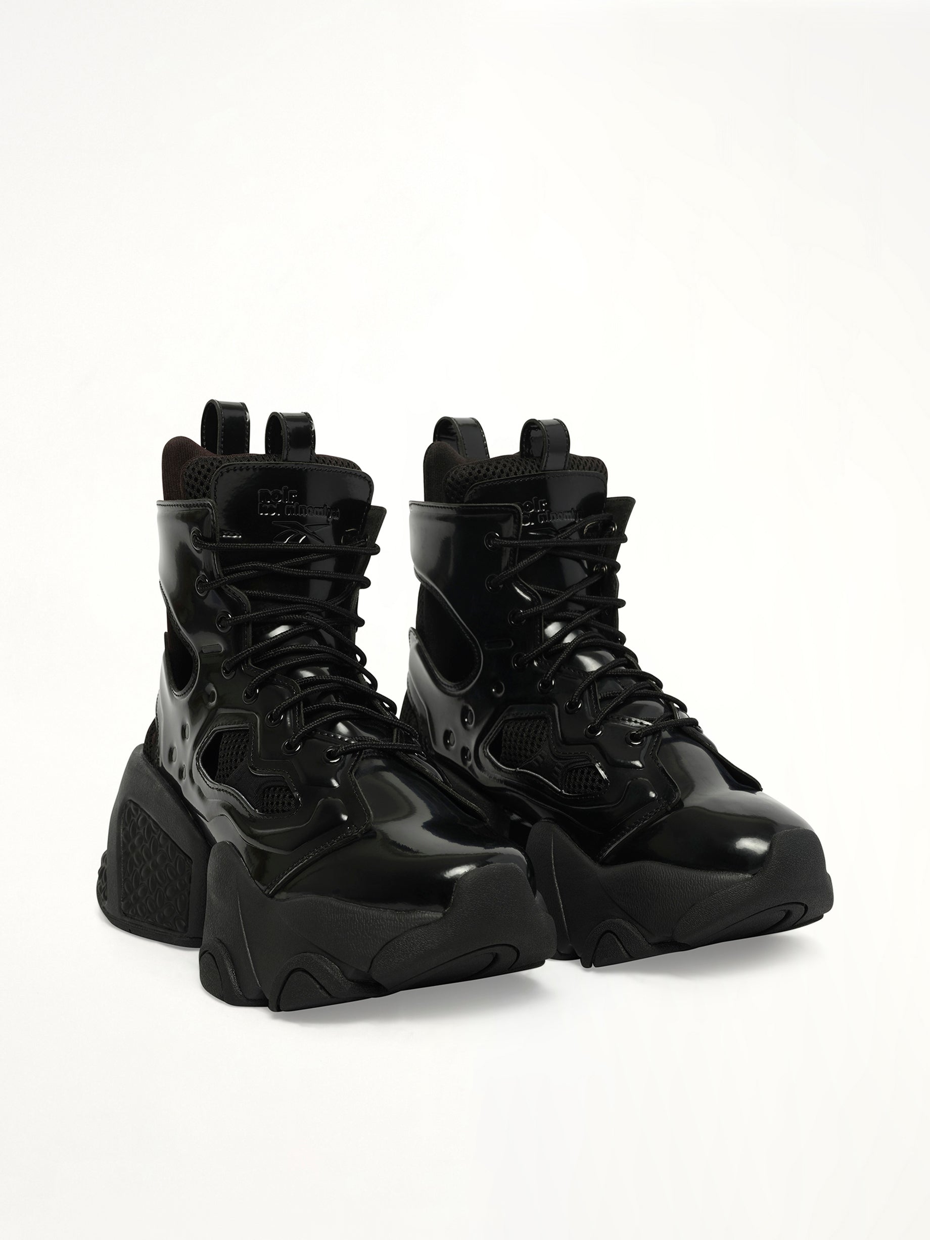 Noir Kei Ninomiya X Reebok High Sneaker in Black Front View | NOIR KEI NINOMIYA