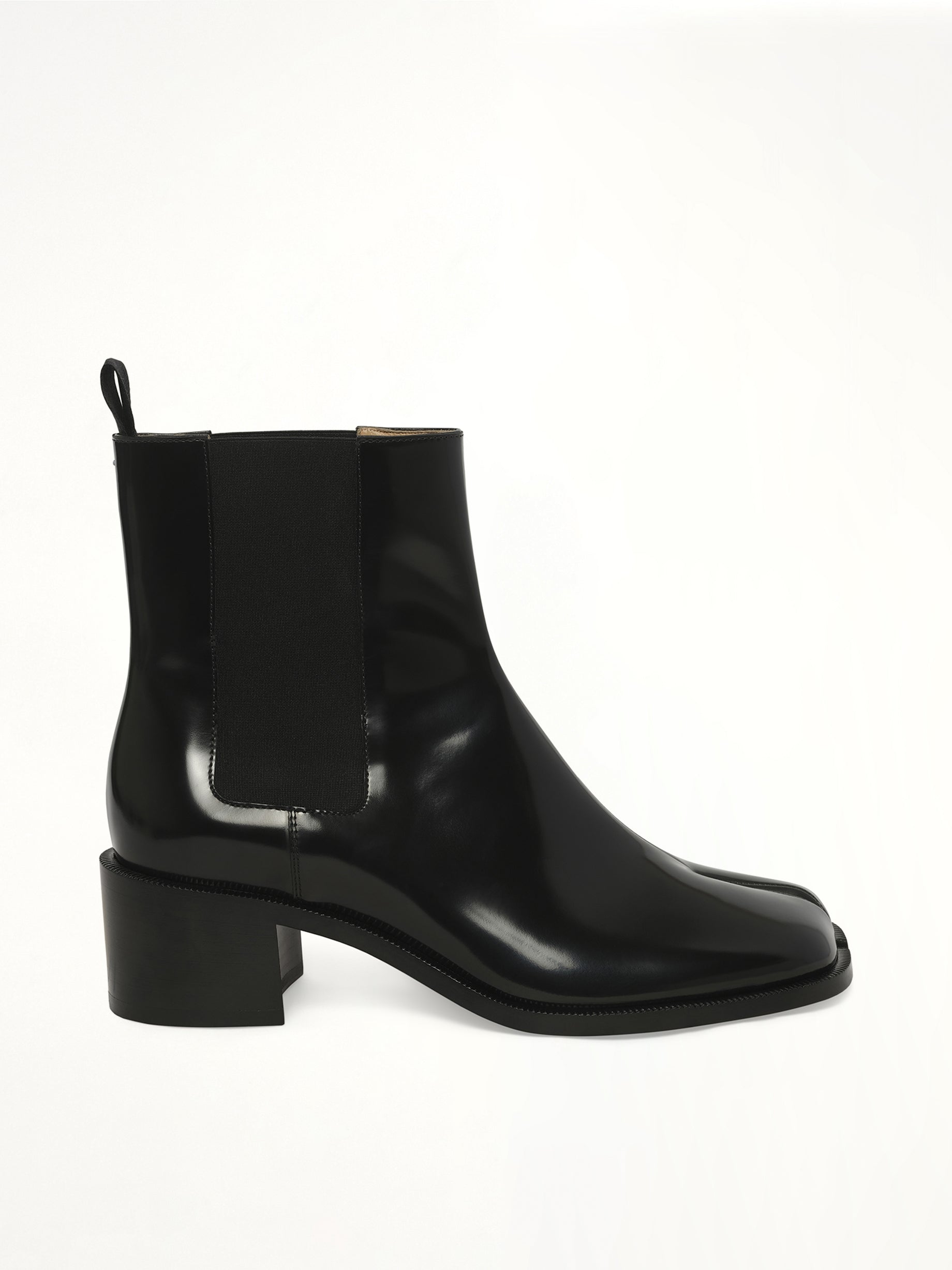 Tabi Chelsea 5.5cm Boots in Black Side View | MAISON MARGIELA