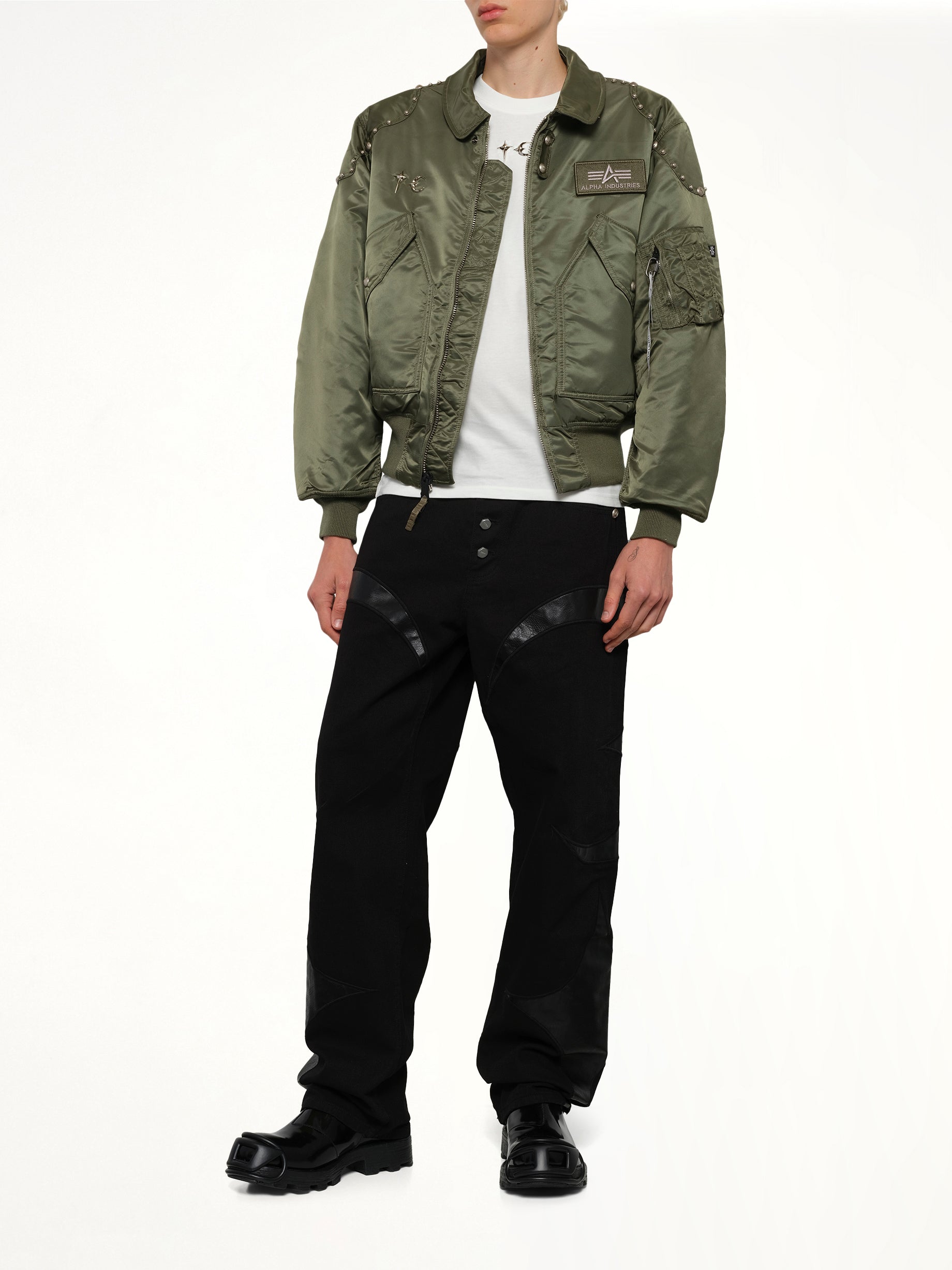 TC x Alpha Industries 봄버 재킷 (리벳 버전) 세이지