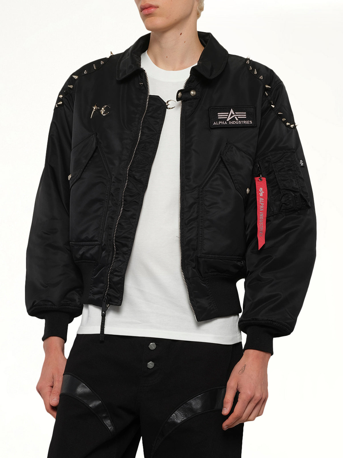 TC x Alpha Industries 봄버 재킷 (스파이크 버전) 블랙
