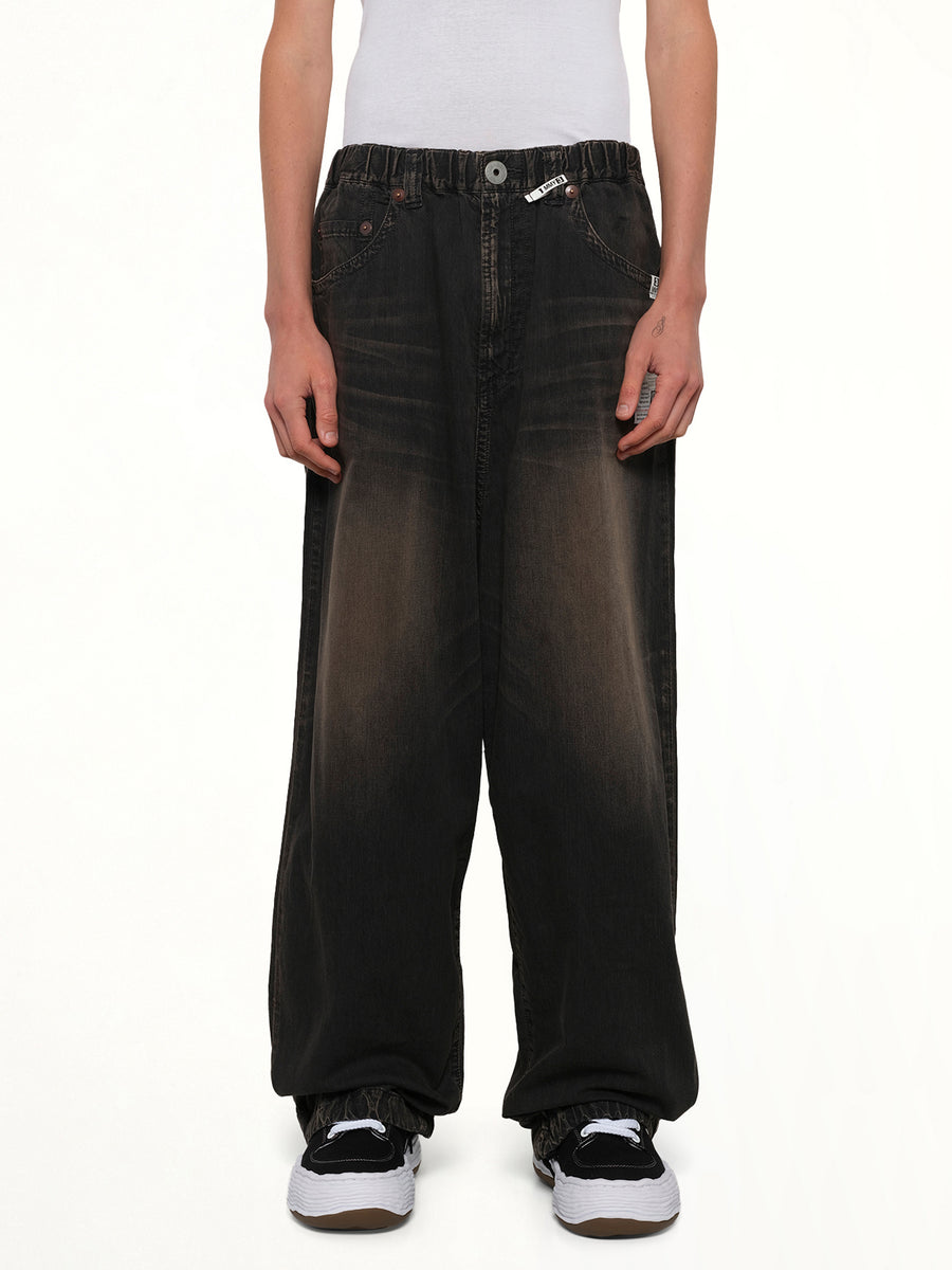 Light Wide Jeans in Black
