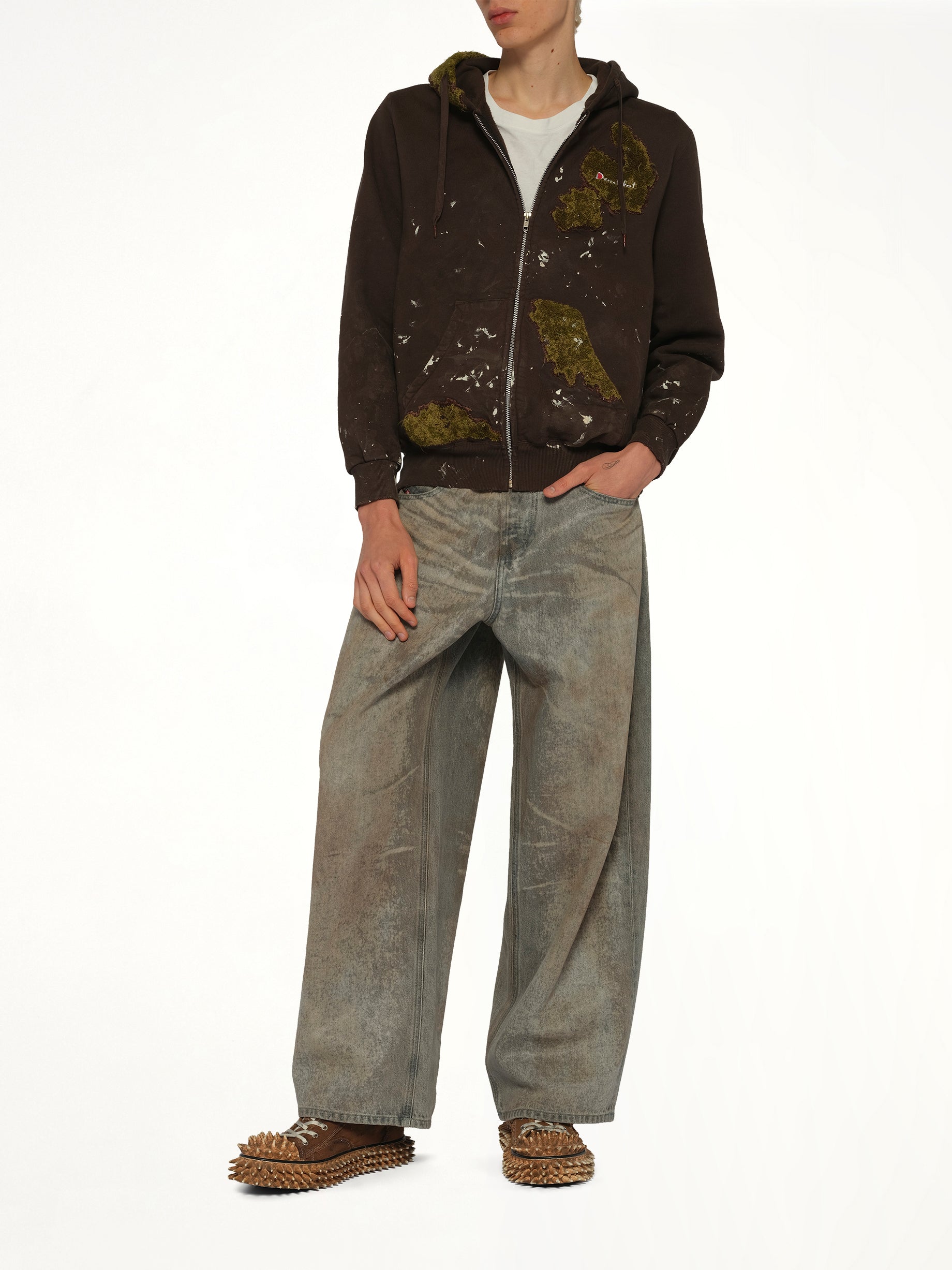 Moss-Grown Embroidery Hoodie in Brown