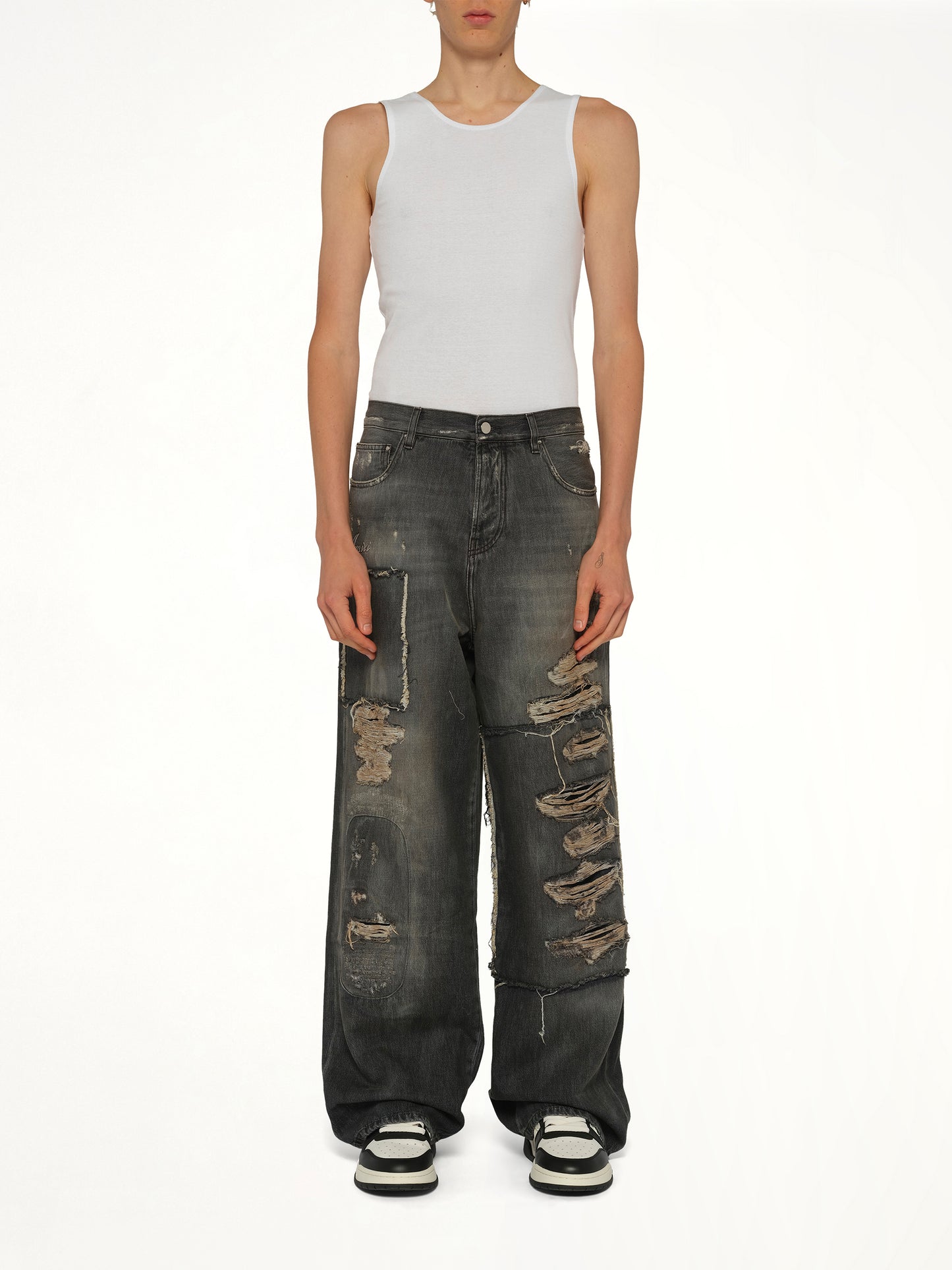 Carpenter Repaired Baggy Jean in Crafted Black