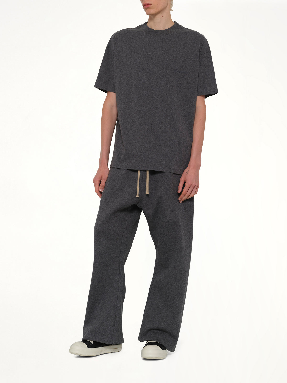Classic Short Sleeve T-Shirt in Charcoal Heather