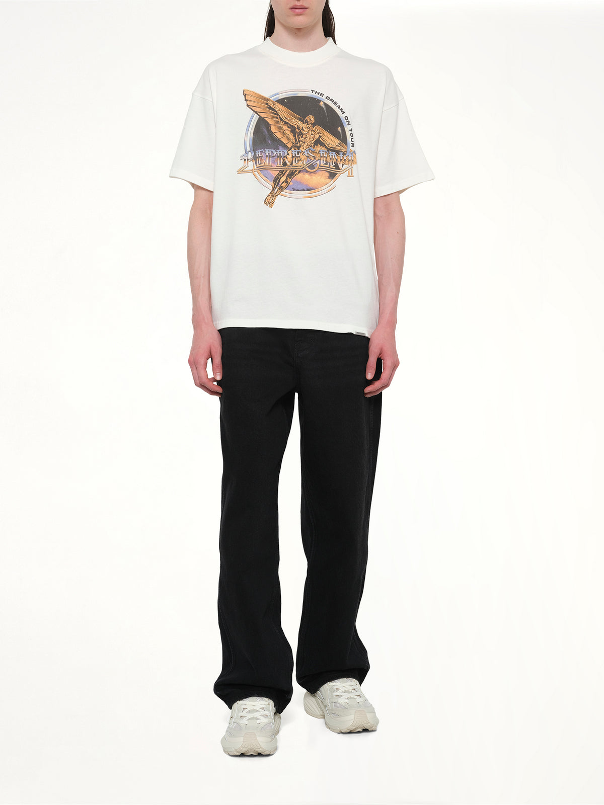 フラットホワイトのゴールデンツアーTシャツ