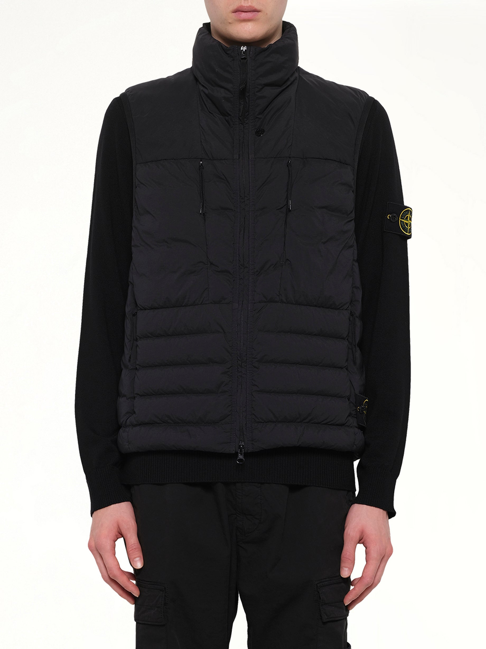 G100007 Vest in Black