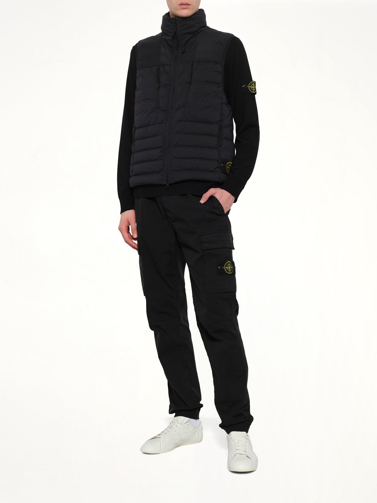 G100007 Vest in Black