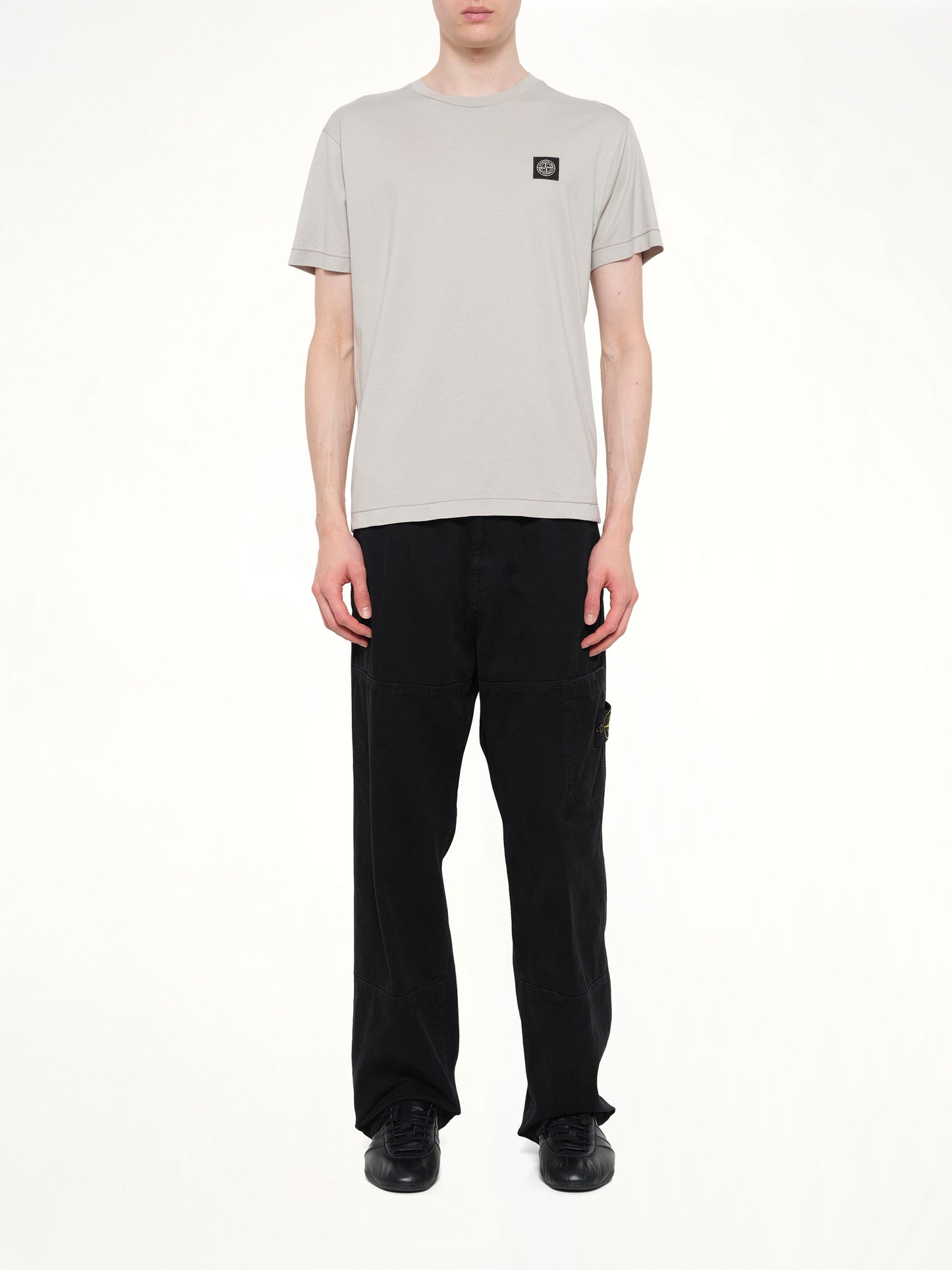 2100027 Logo Patch T-Shirt in Pearl Grey