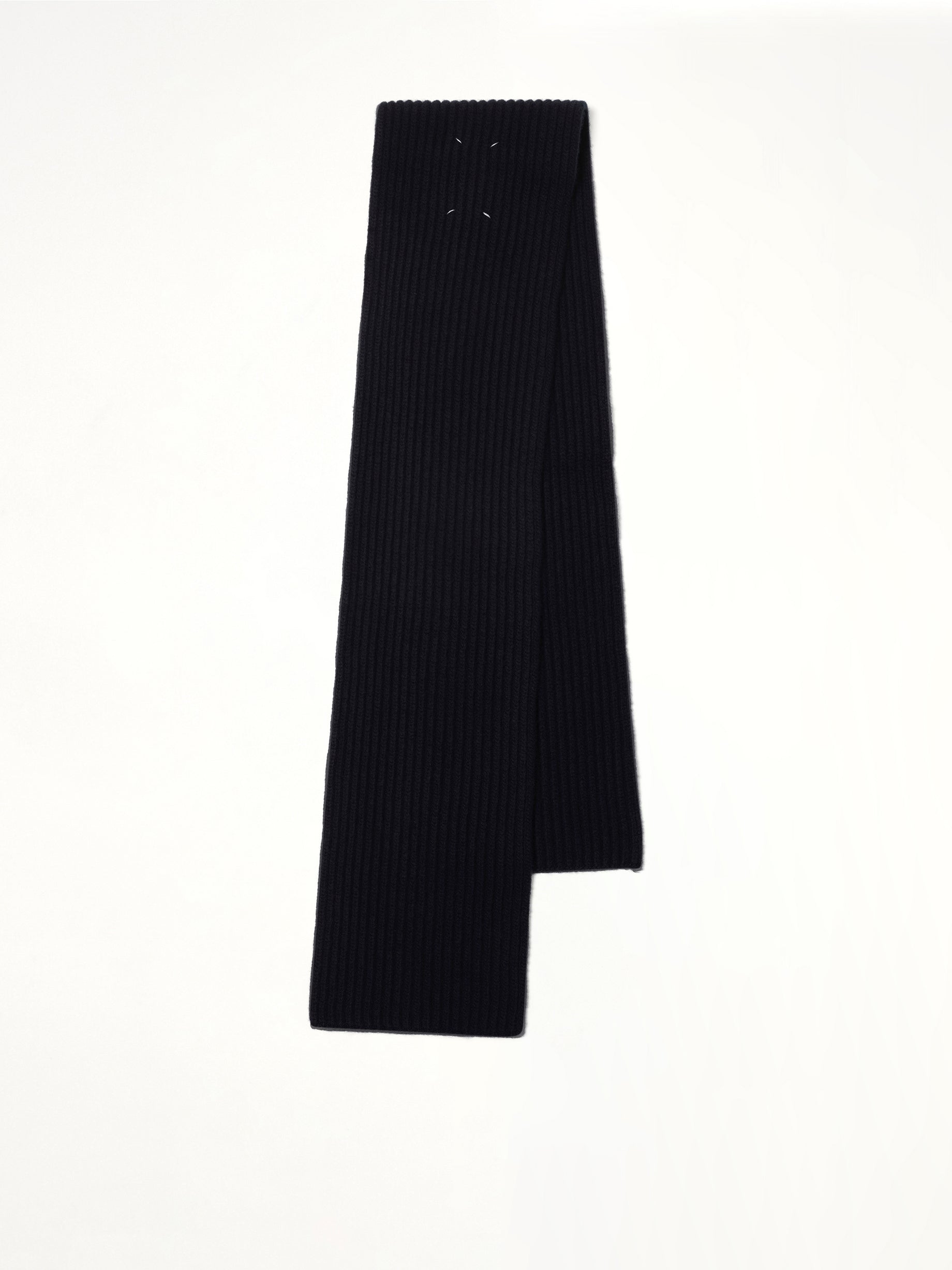4 Stitches Scarve in Navy