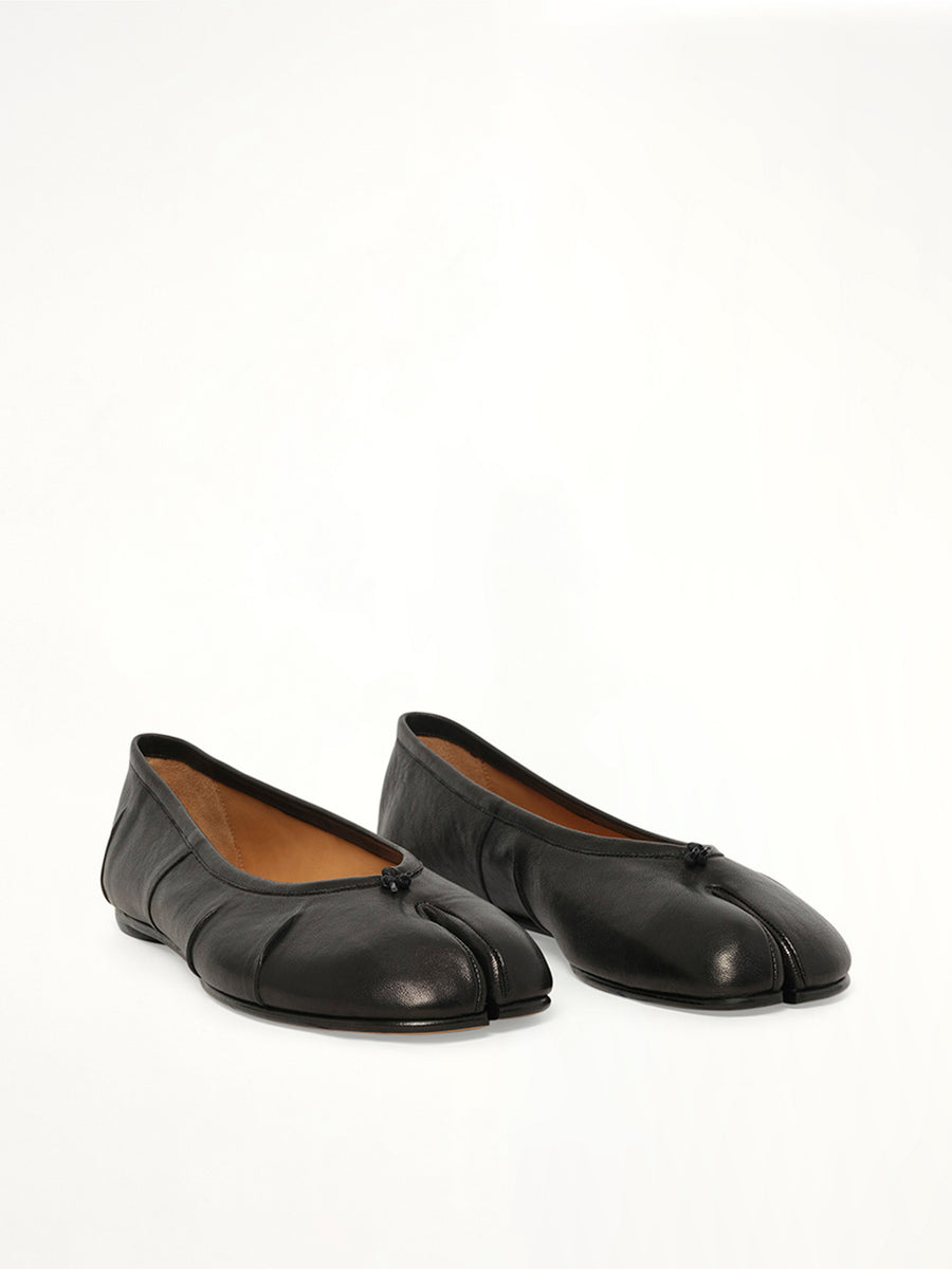 Tabi Ballerinas in Black Front View | MAISON MARGIELA