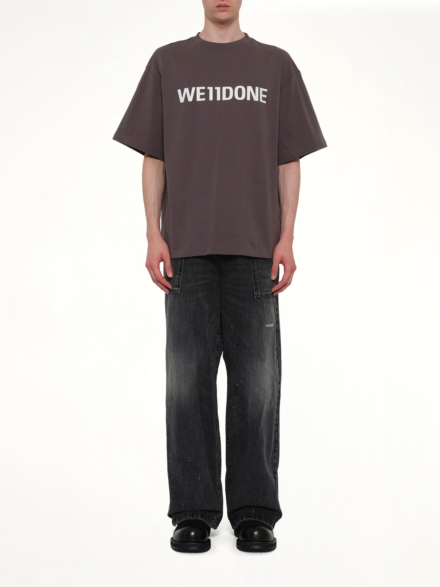 Basic Logo Large T-Shirt in Charcoal