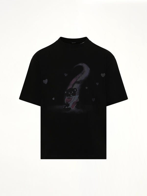 ブラックのテディベアプリントTシャツ