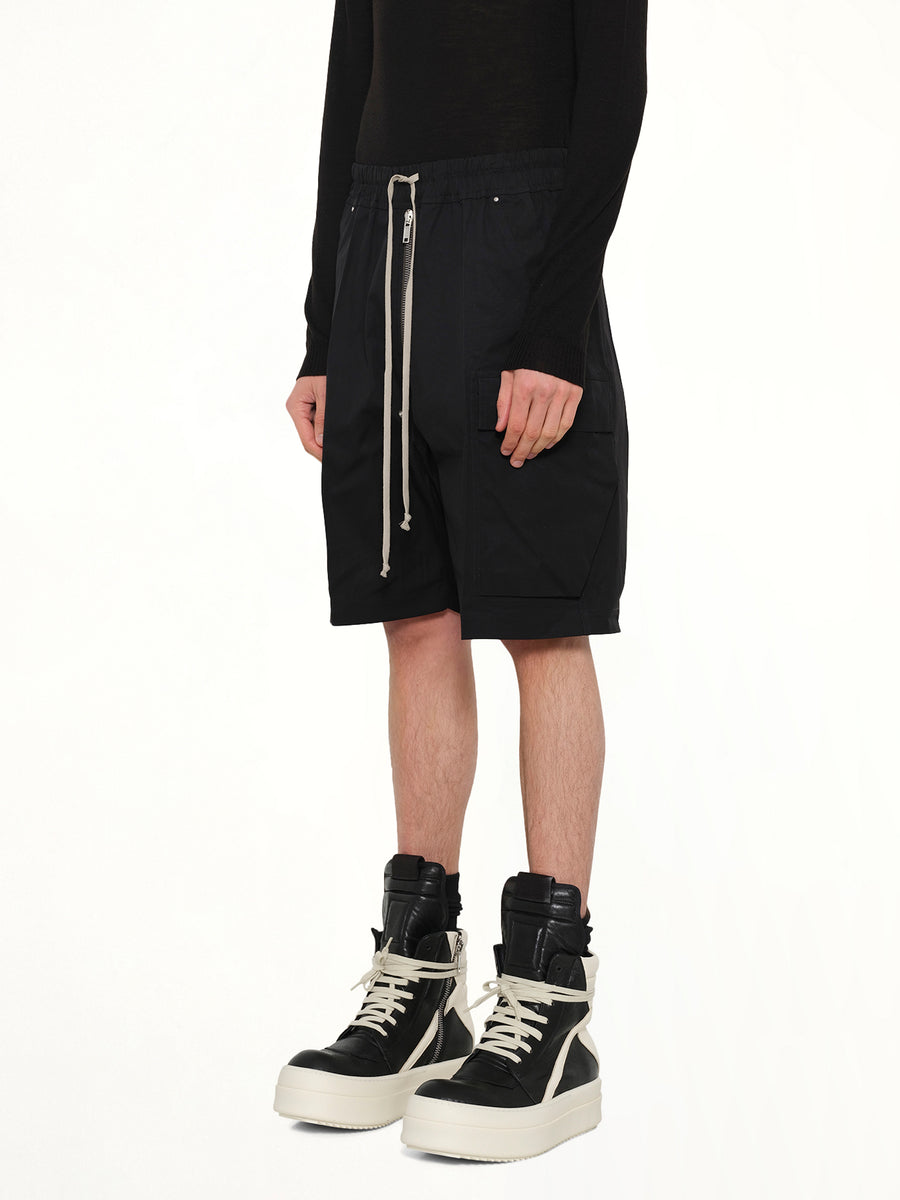 Twill Woven Cargobela Shorts in Black