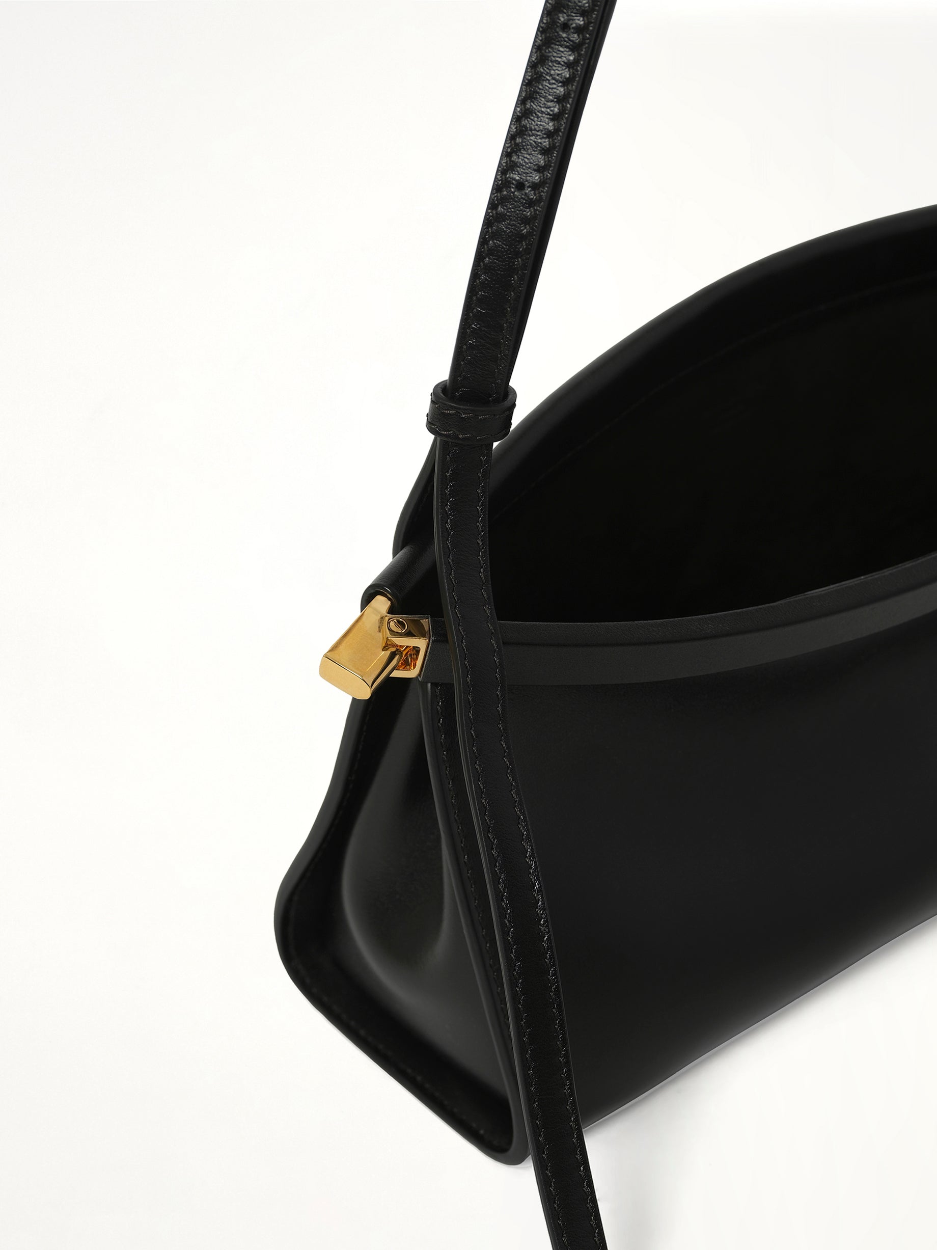 Le Click East West 小号黑色手袋