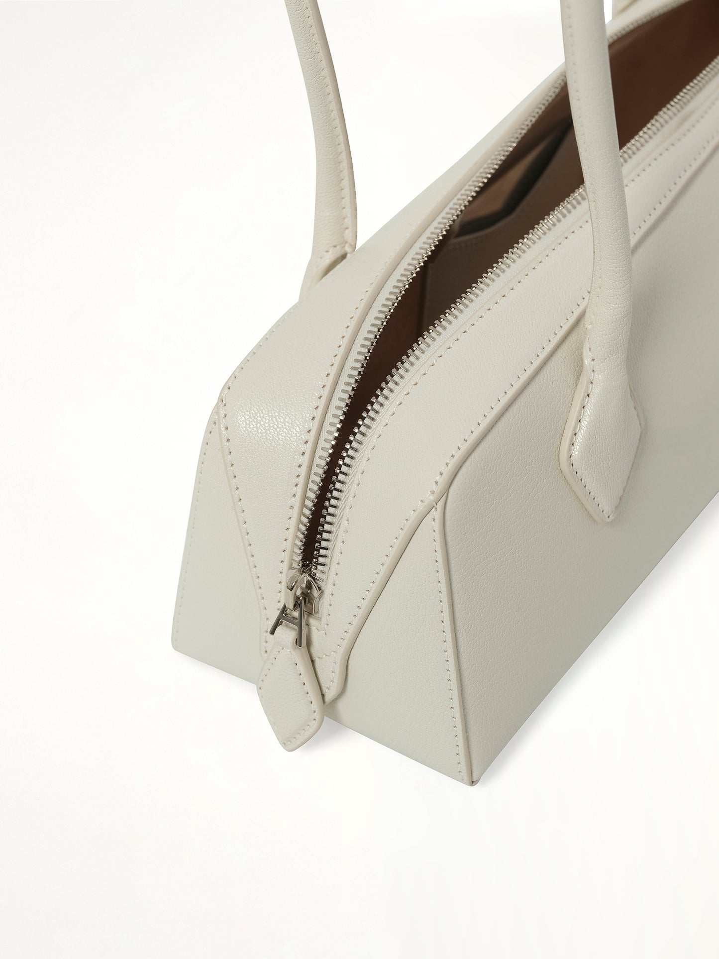 Le Teckel Medium Bag in Ivory