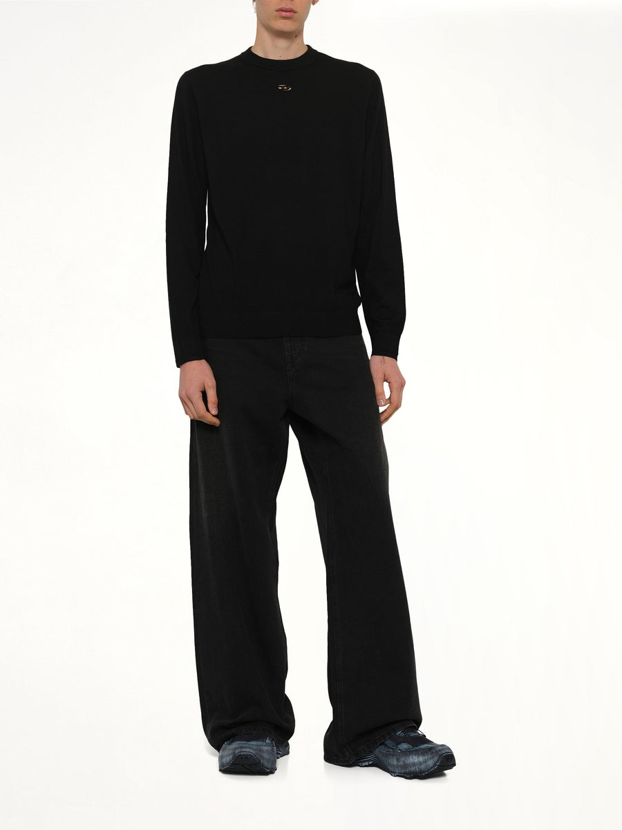 K-VALIAM Sweater in Black