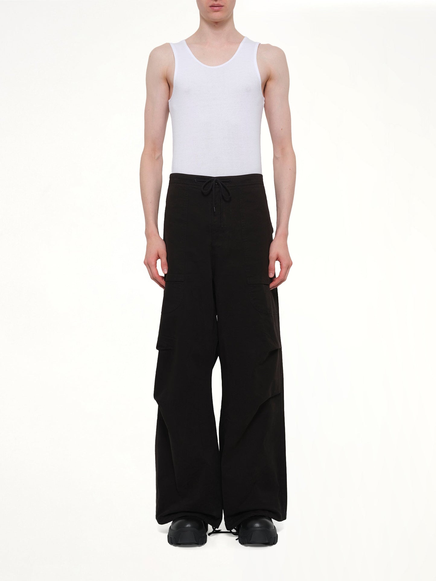 Barren Cargo in Black