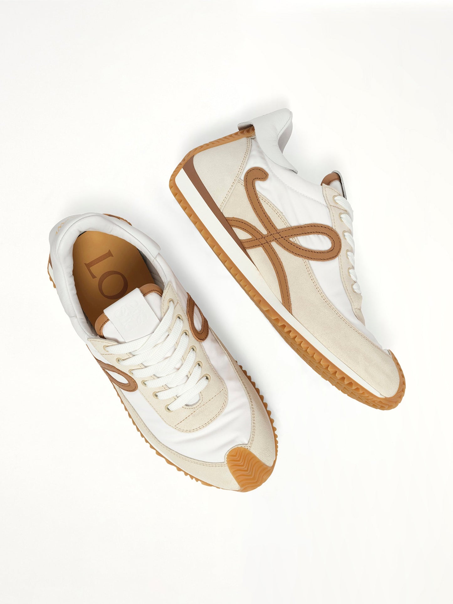 Flow Runner 2.0 in Chocolate Top View | LOEWE