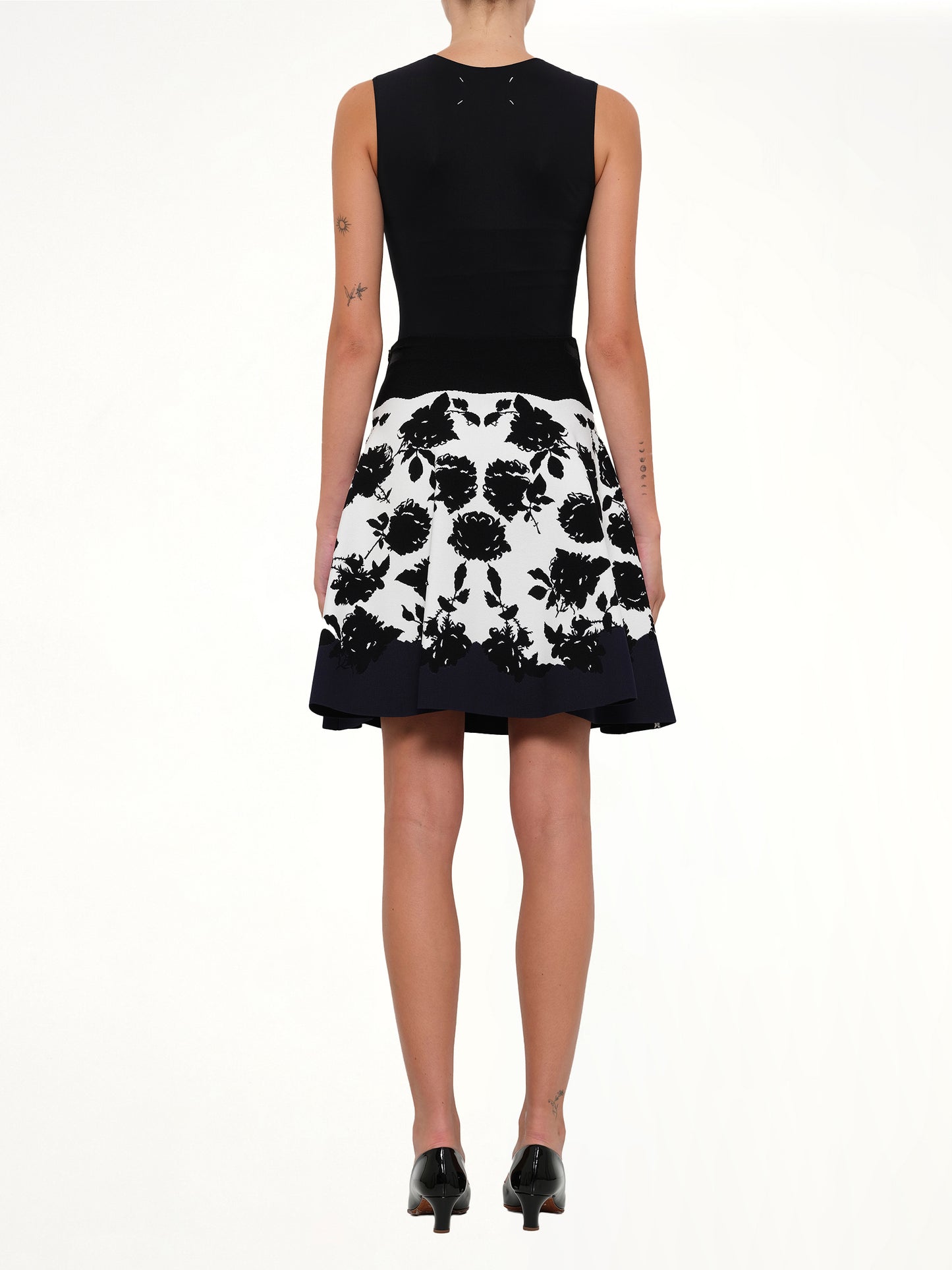 Rose Jacquard Mini Skirt in Ivory/Black