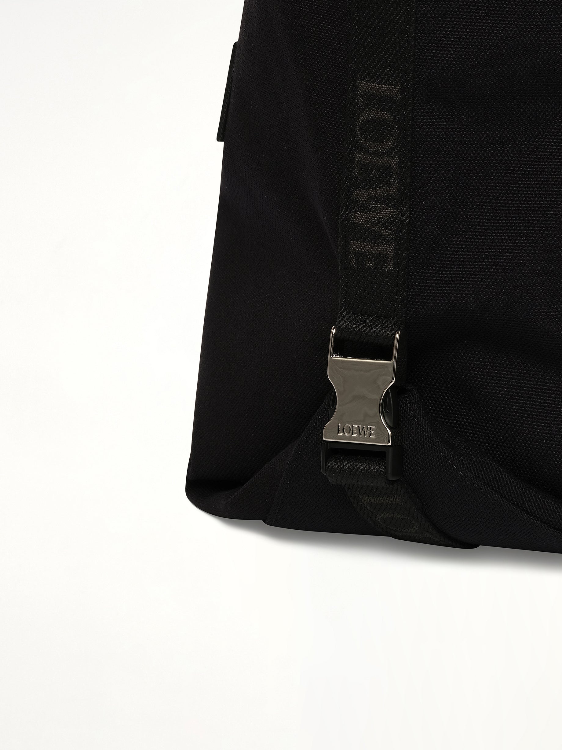 Flex Zipped Tote Bag in Black