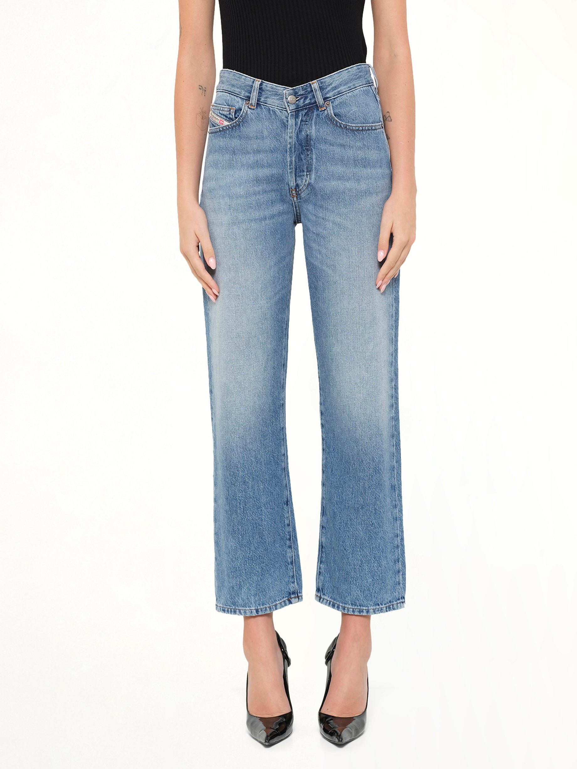 1981 D-WENT Cropped Jeans in Blue