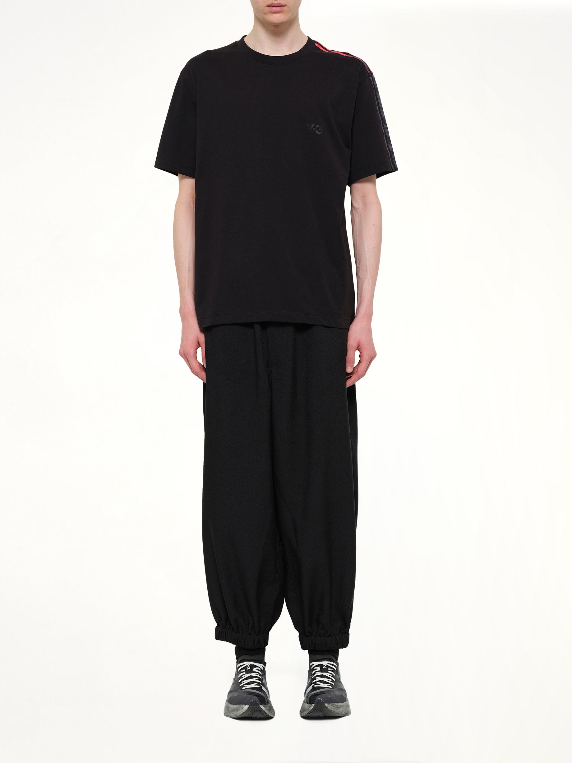 Gradient 3 Stripe T-Shirt in Black/Red