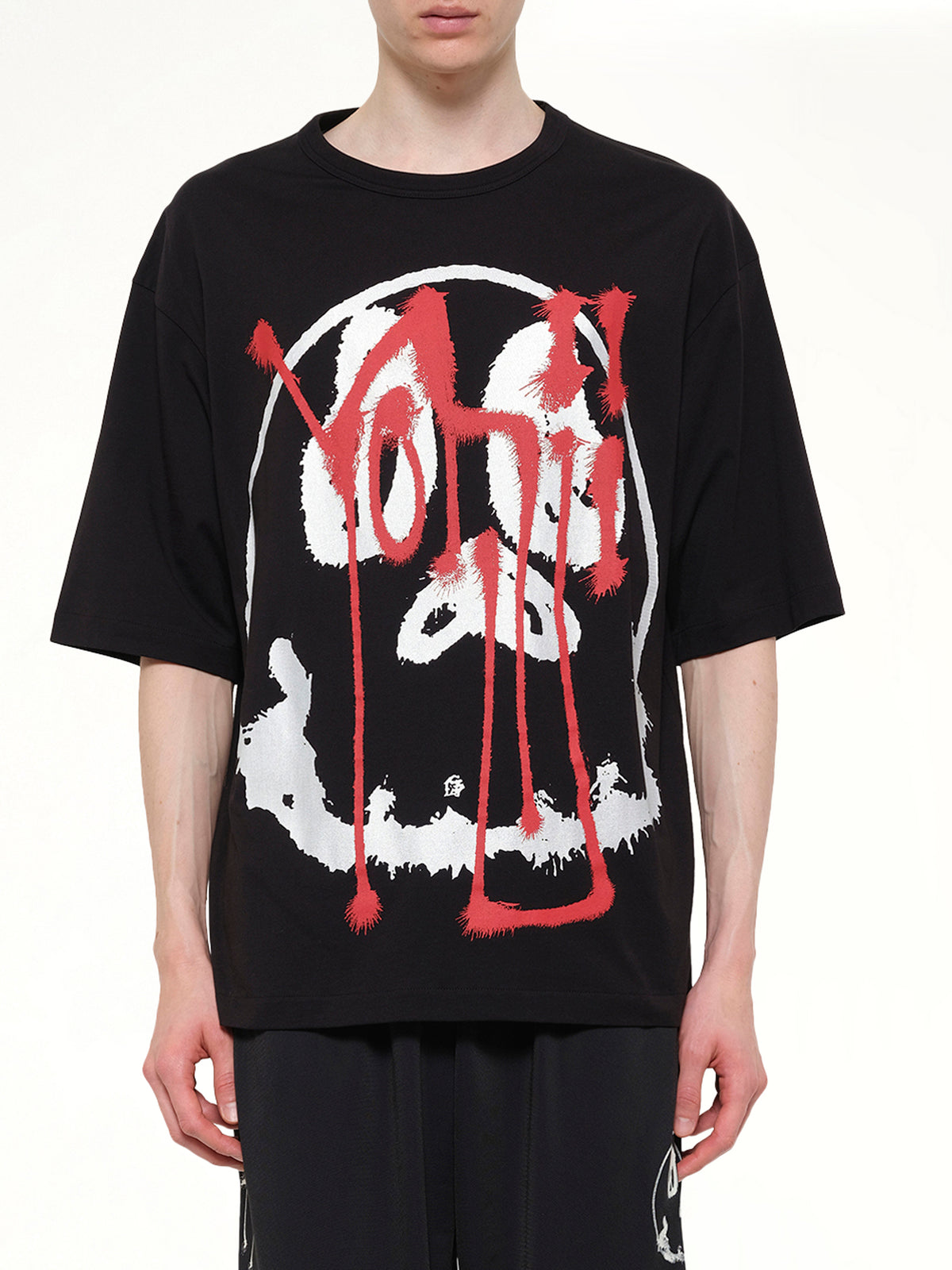 Skull Graphic T-Shirt in Black/Red