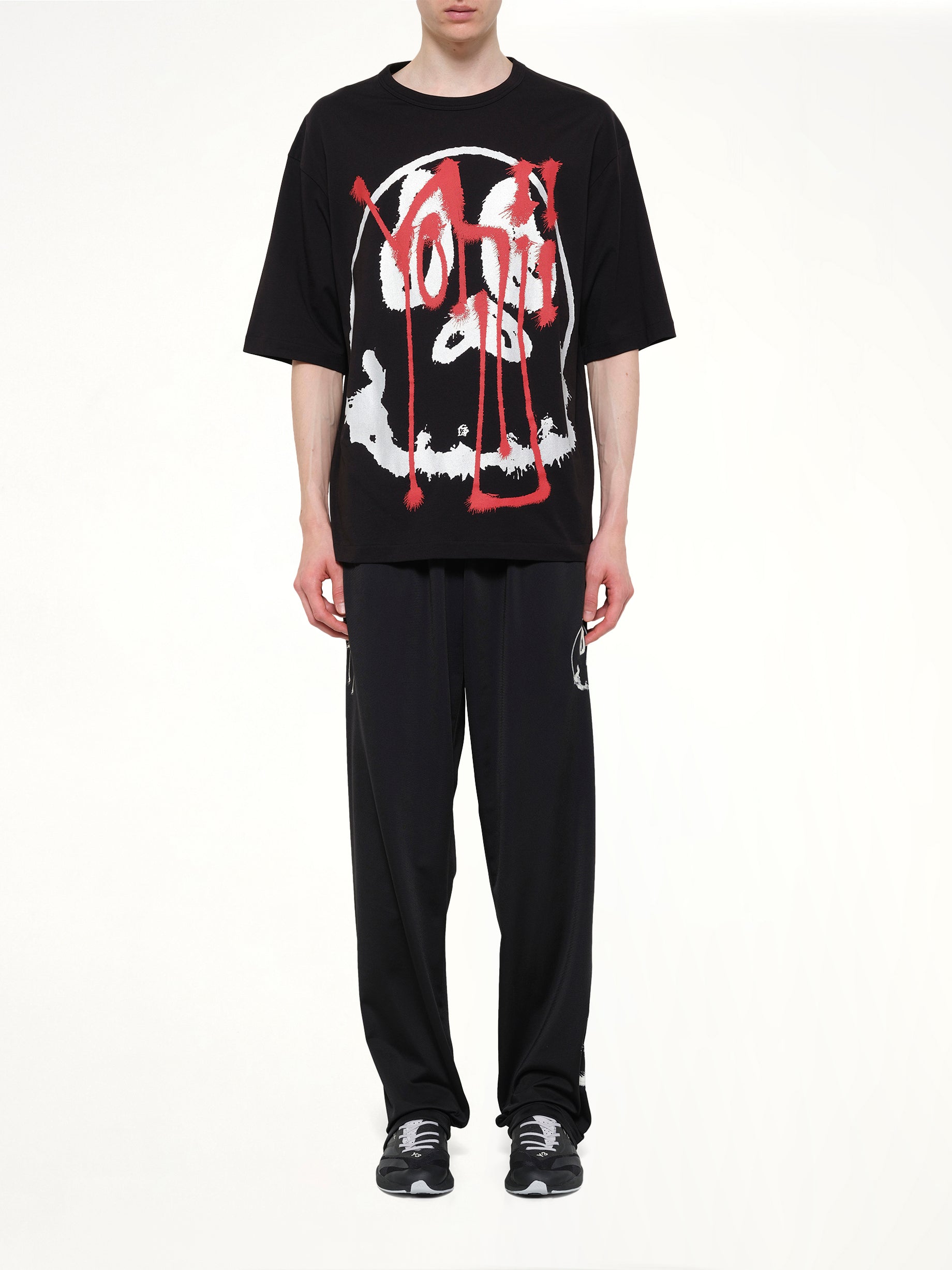 Skull Graphic T-Shirt in Black/Red