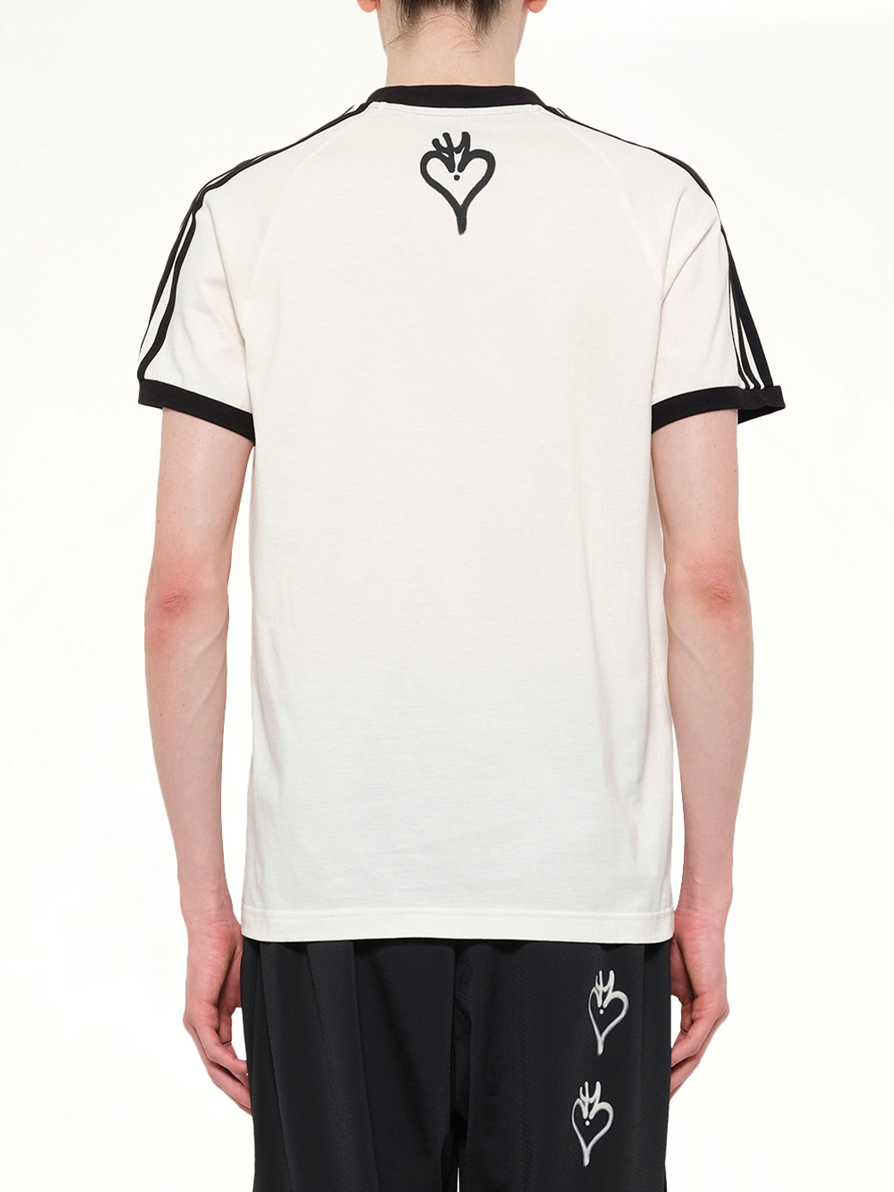 Skull Graphic 3 Stripe T-Shirt in Chalk White
