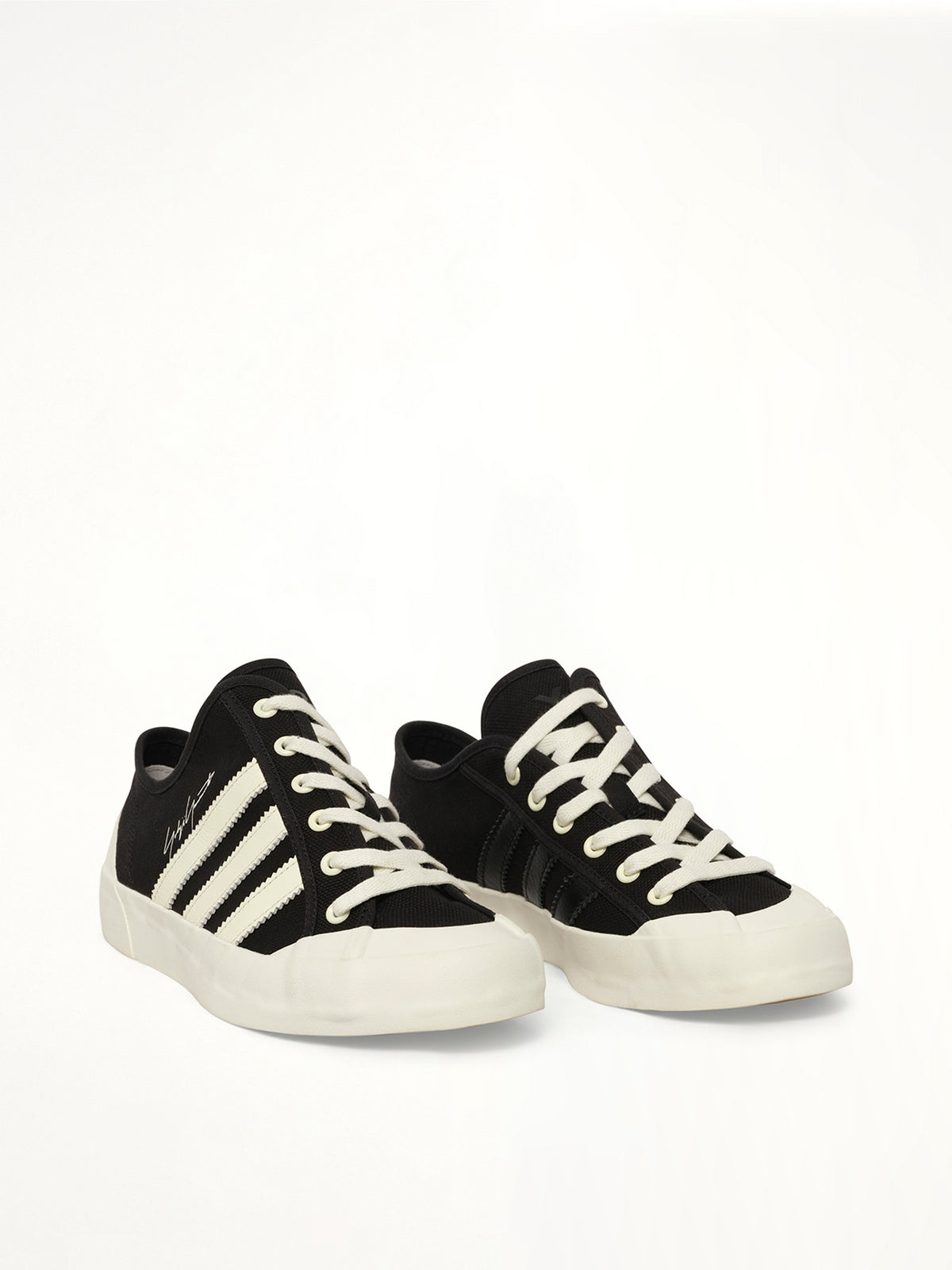Y-3 Nisi Low Sneaker in Black/Off White