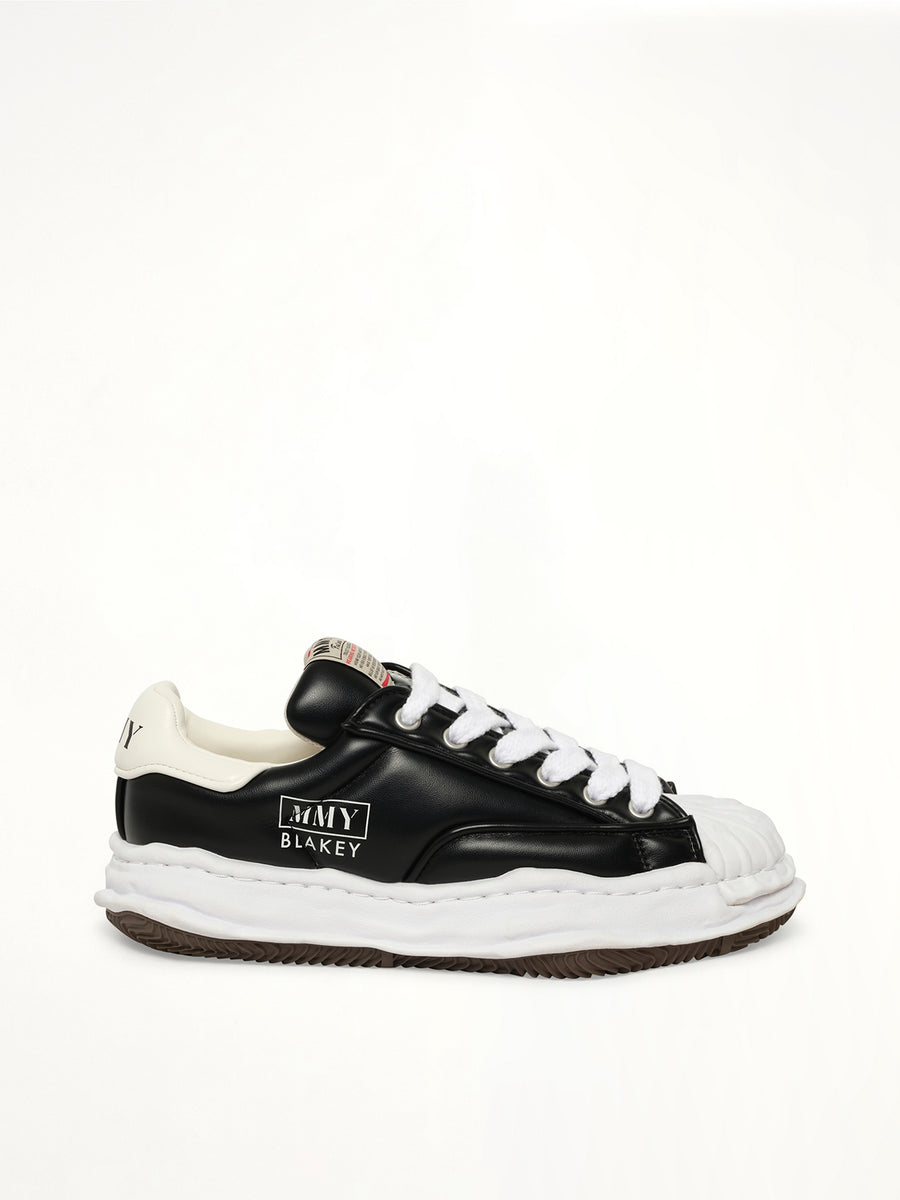 Blakey Puffer Low Top Sneakers in Black