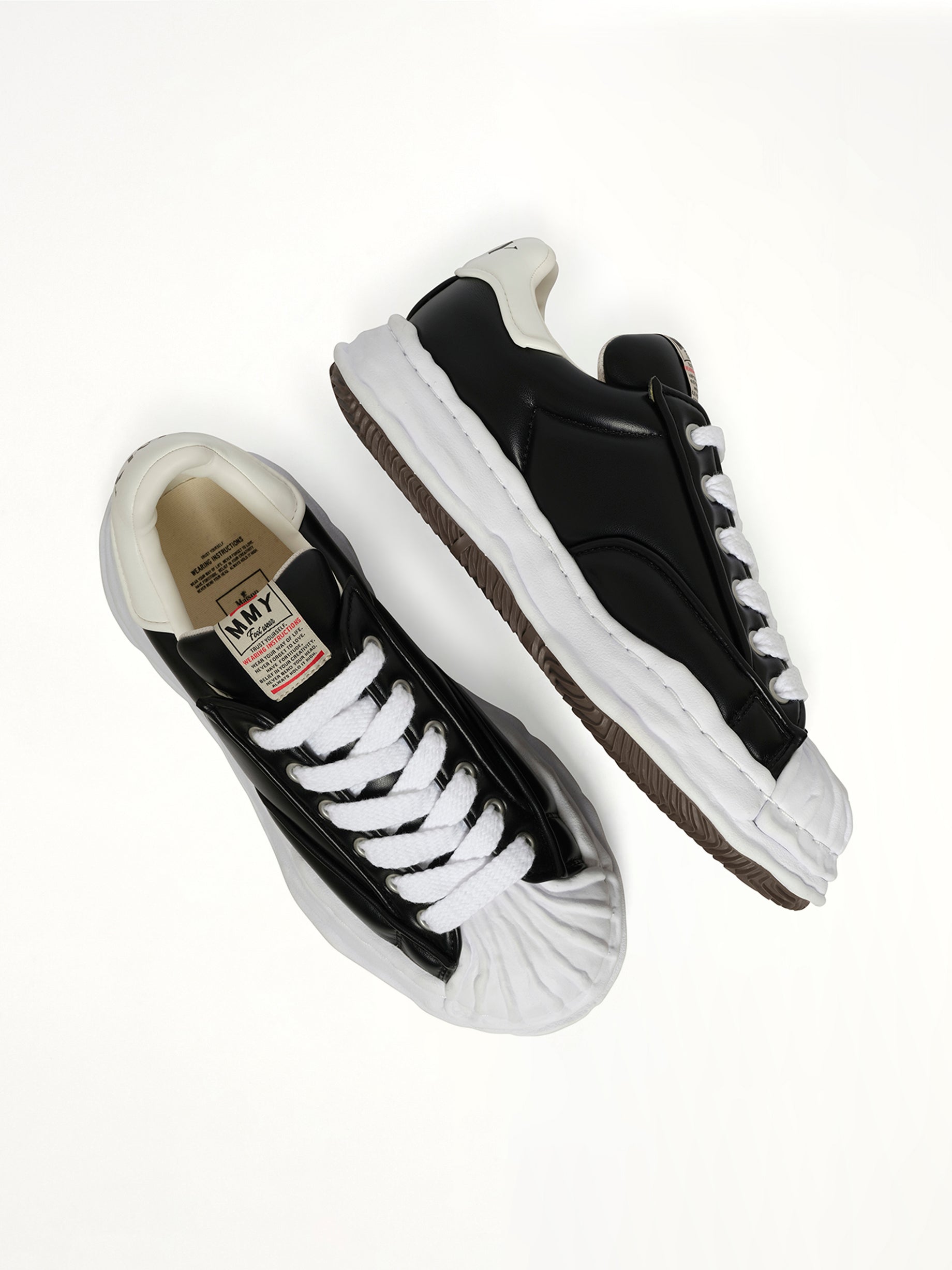 Blakey Puffer Low Top Sneakers in Black