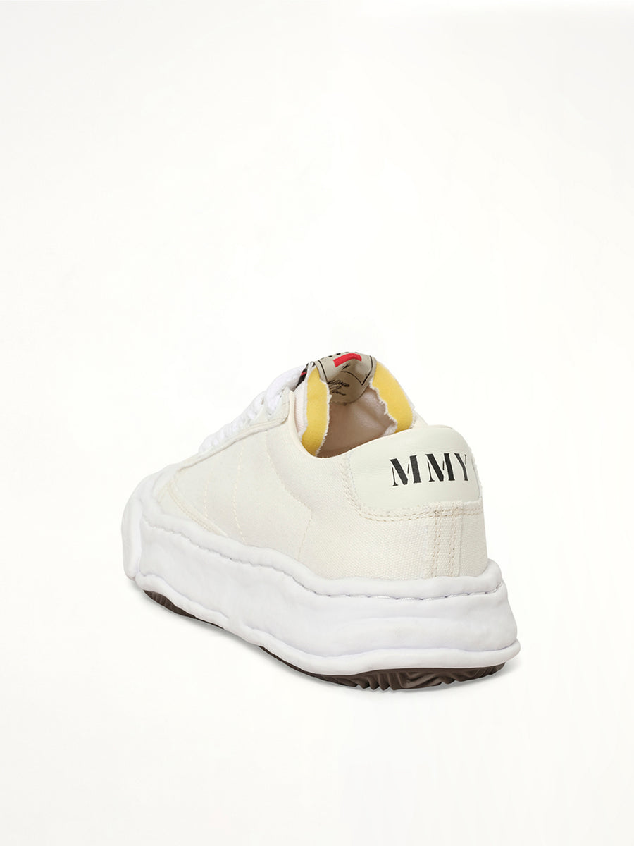 Jackson Canvas Low Top Sneakers in White