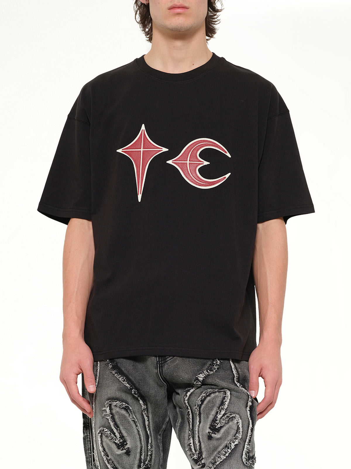 ブラックのロックTシャツ