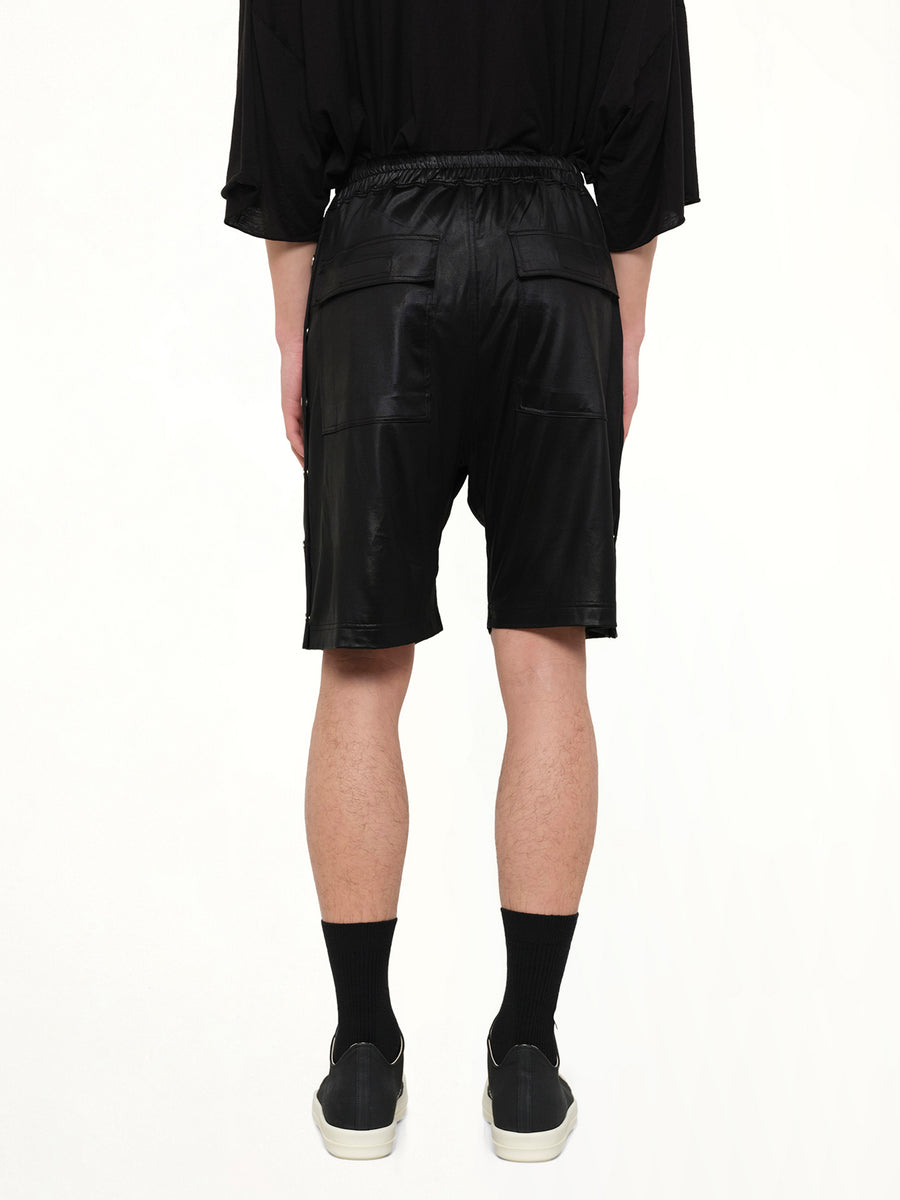 Light Wide Pusher Shorts in Black