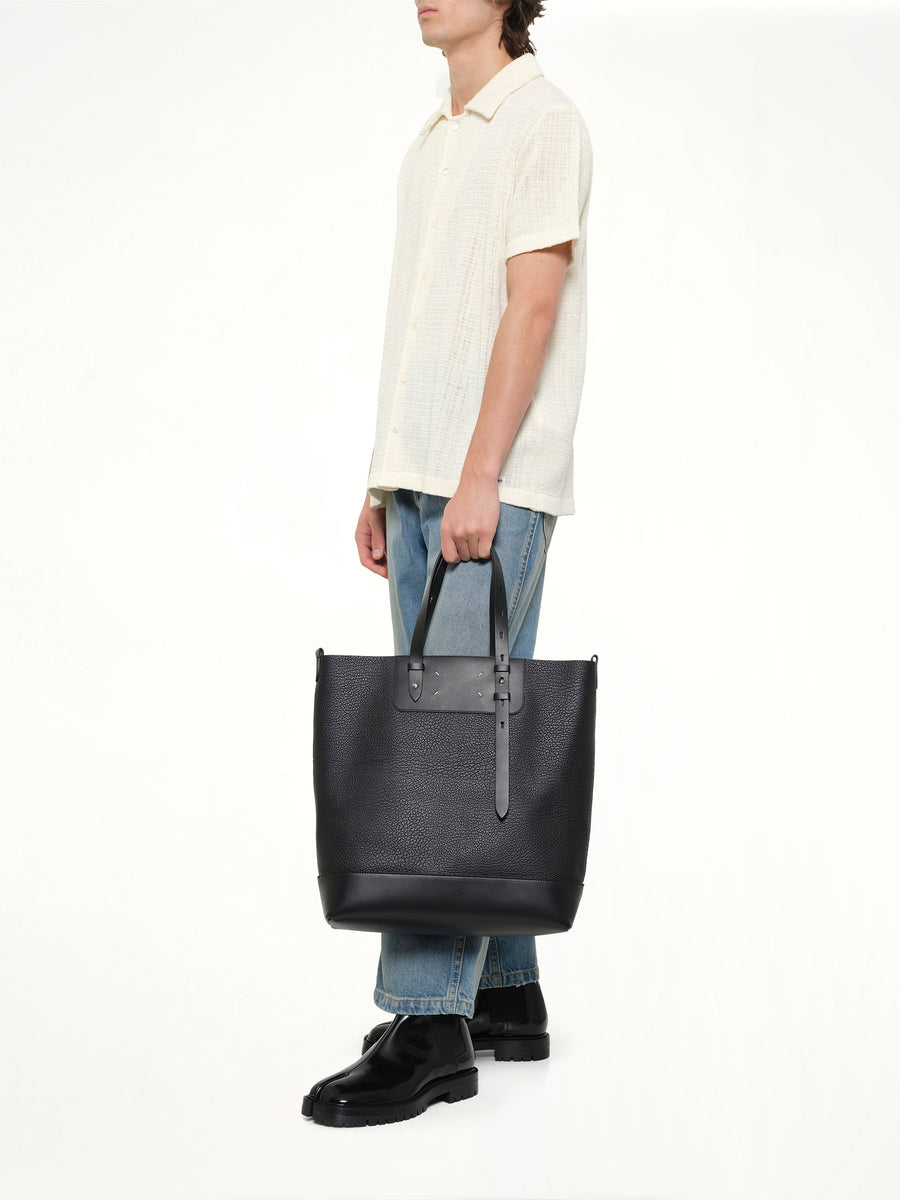 Shopping Vertical Bag in Black