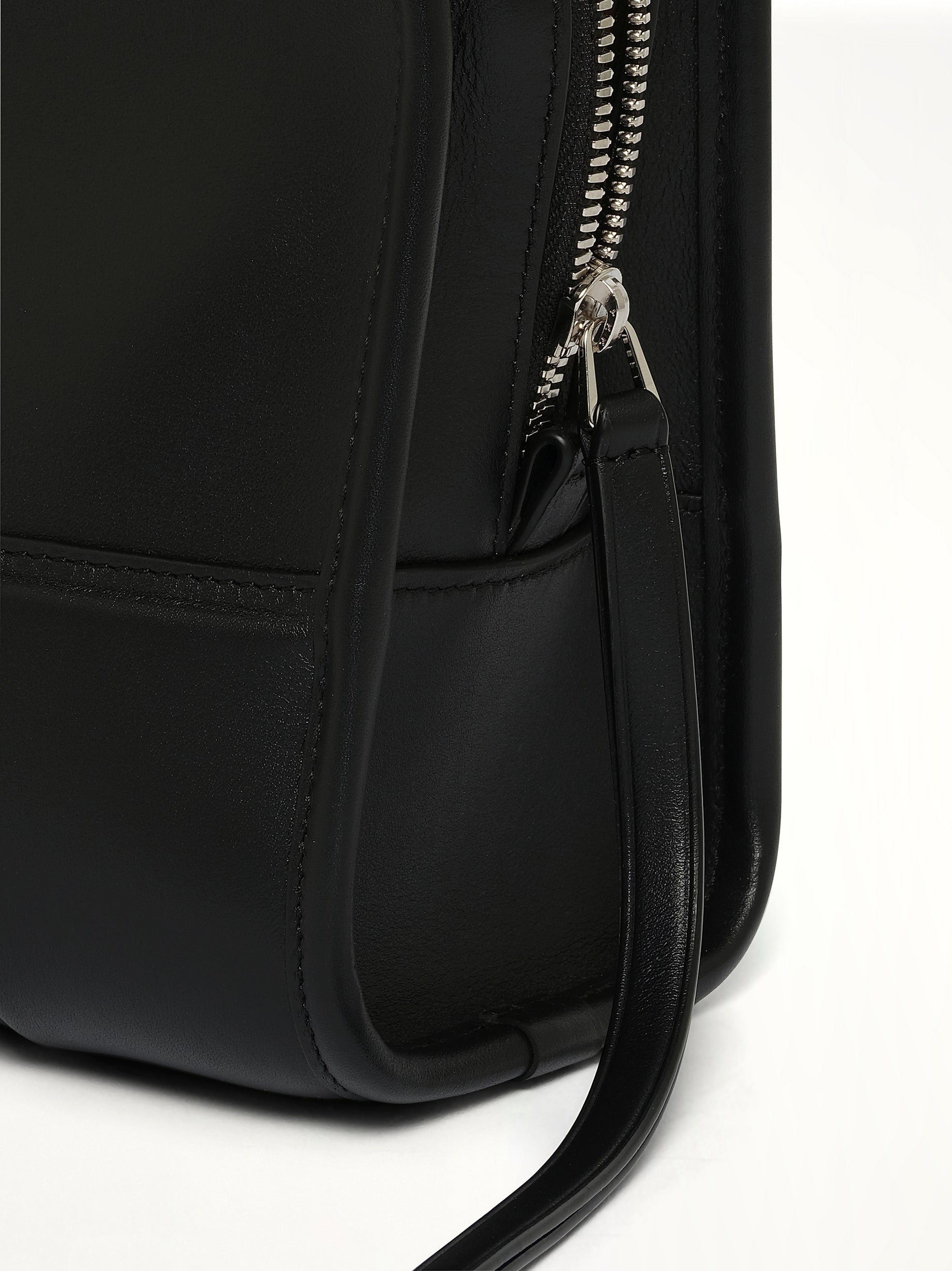 Amazona 180 Small Bag in Black