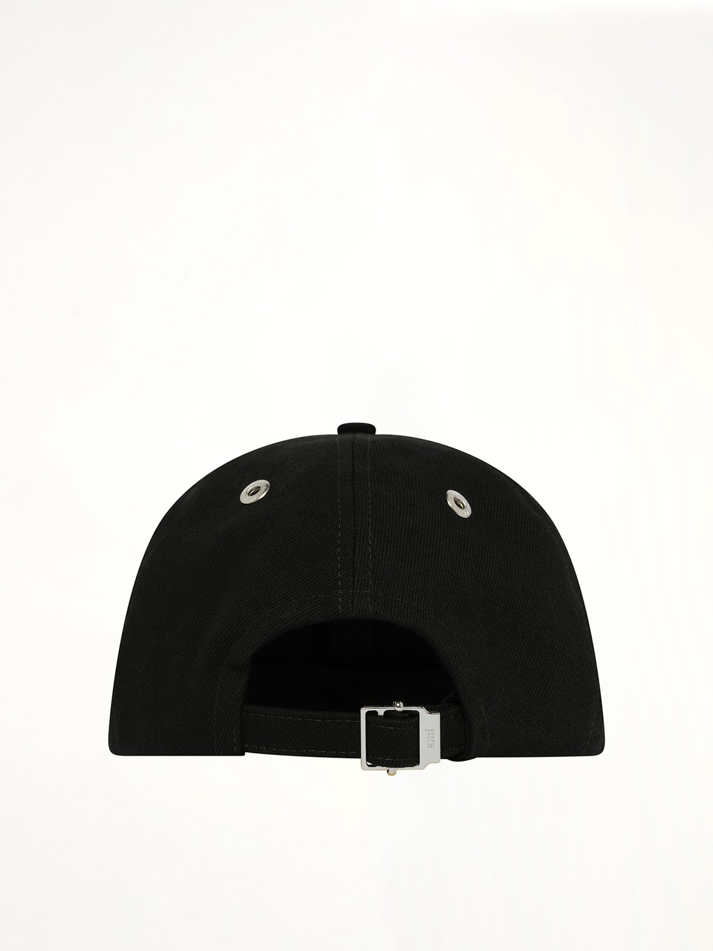 Ami De Coeur Felt Cap in Black