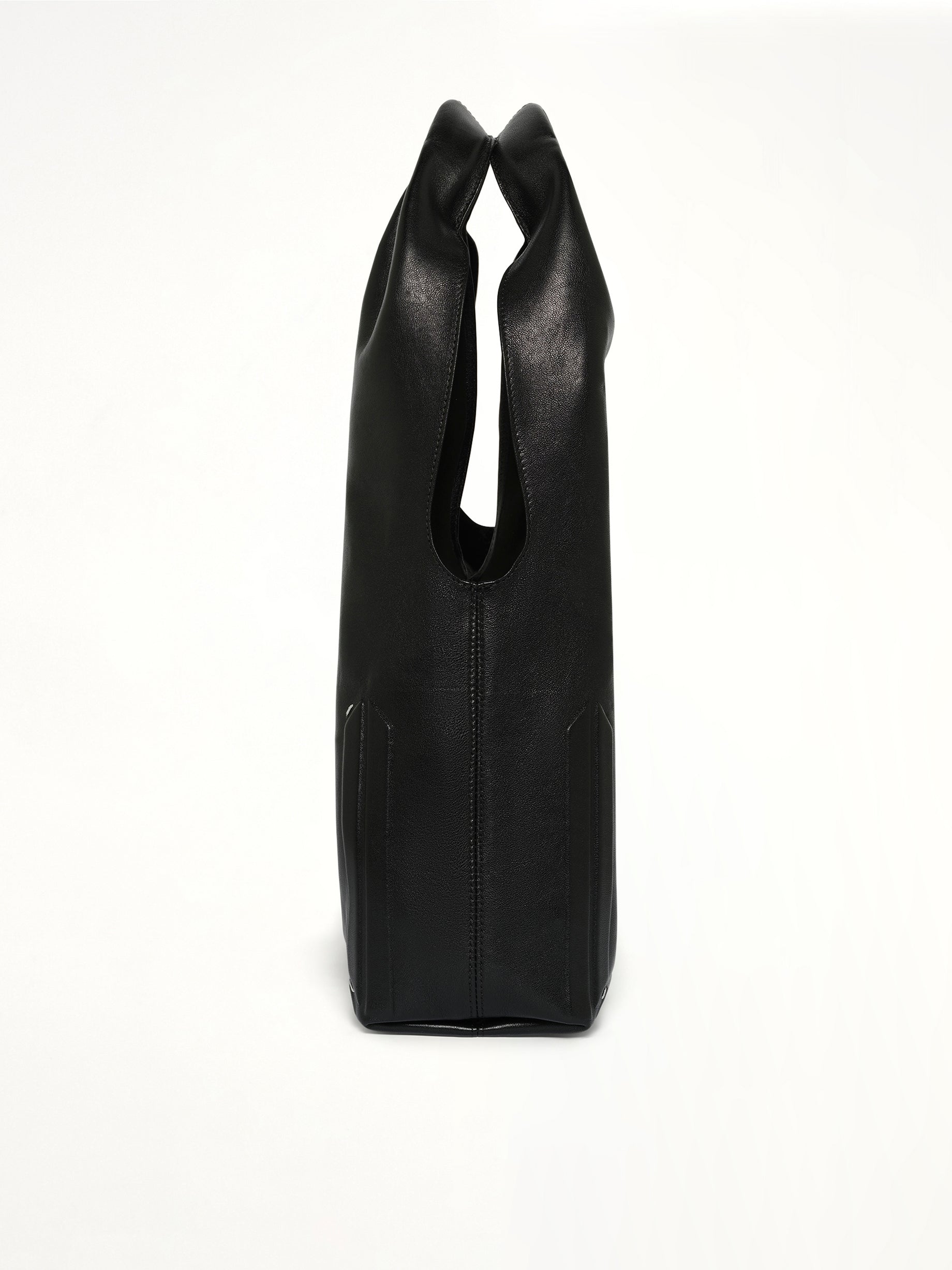 Box Bag Medium in Black