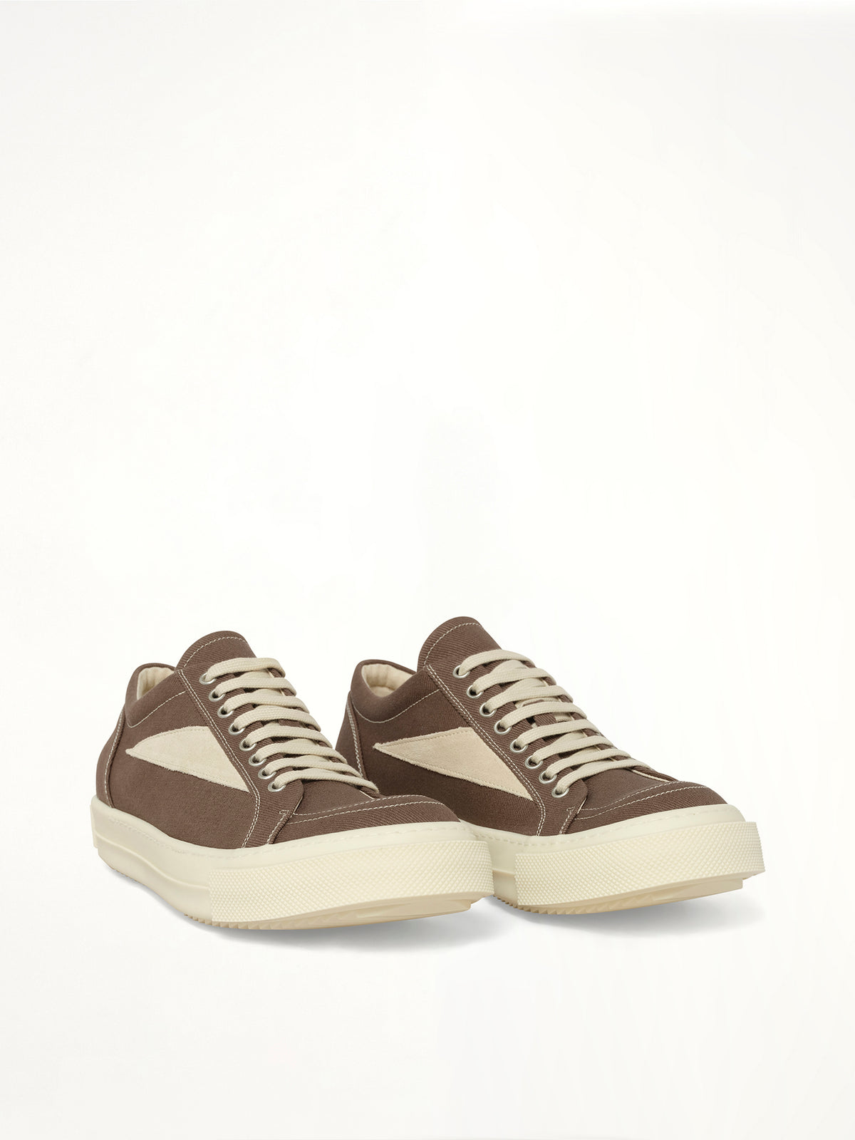 Vintage Sneaks in Dust/Milk