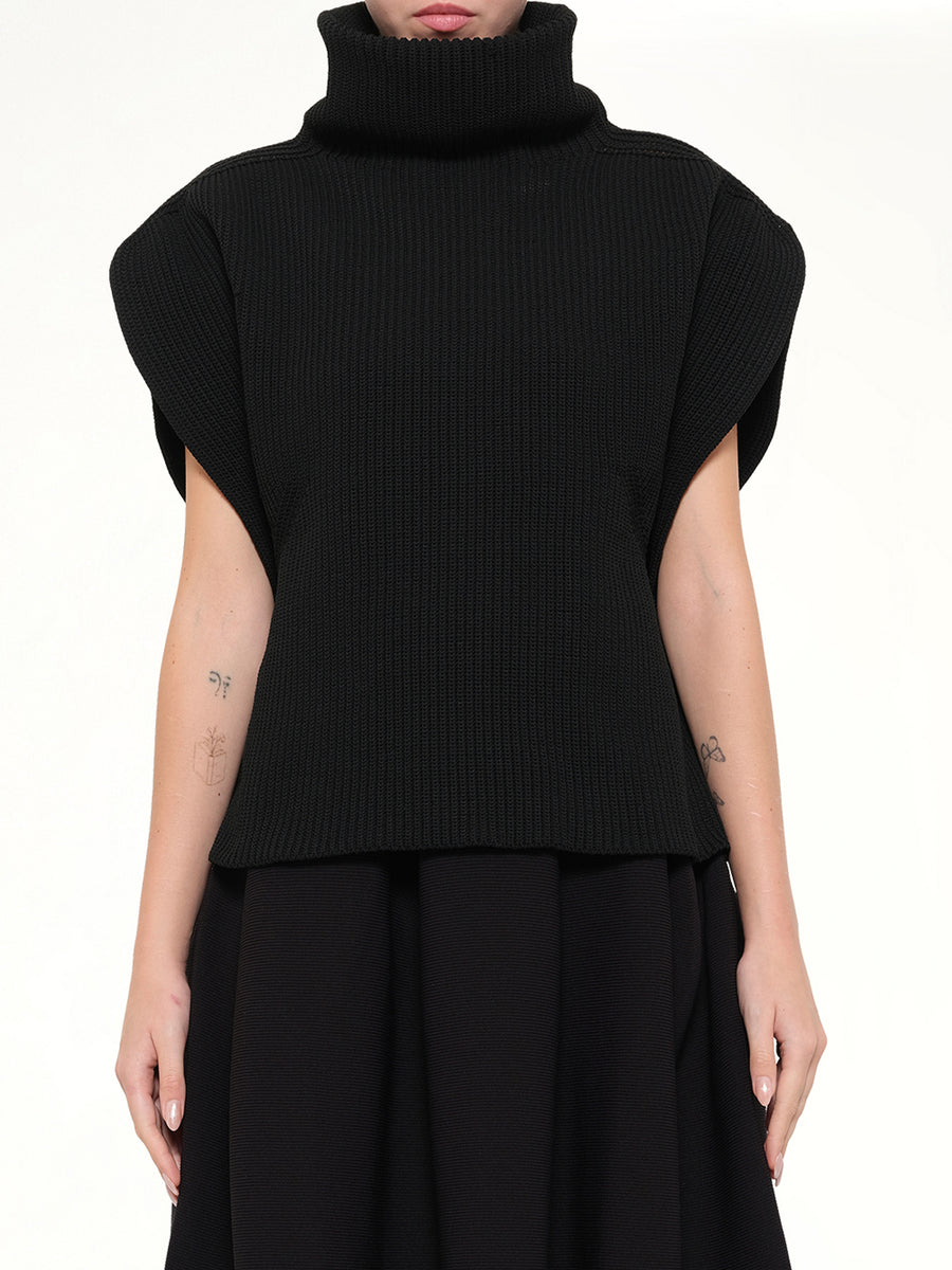 Low Gauge Crease Highneck Top in Black