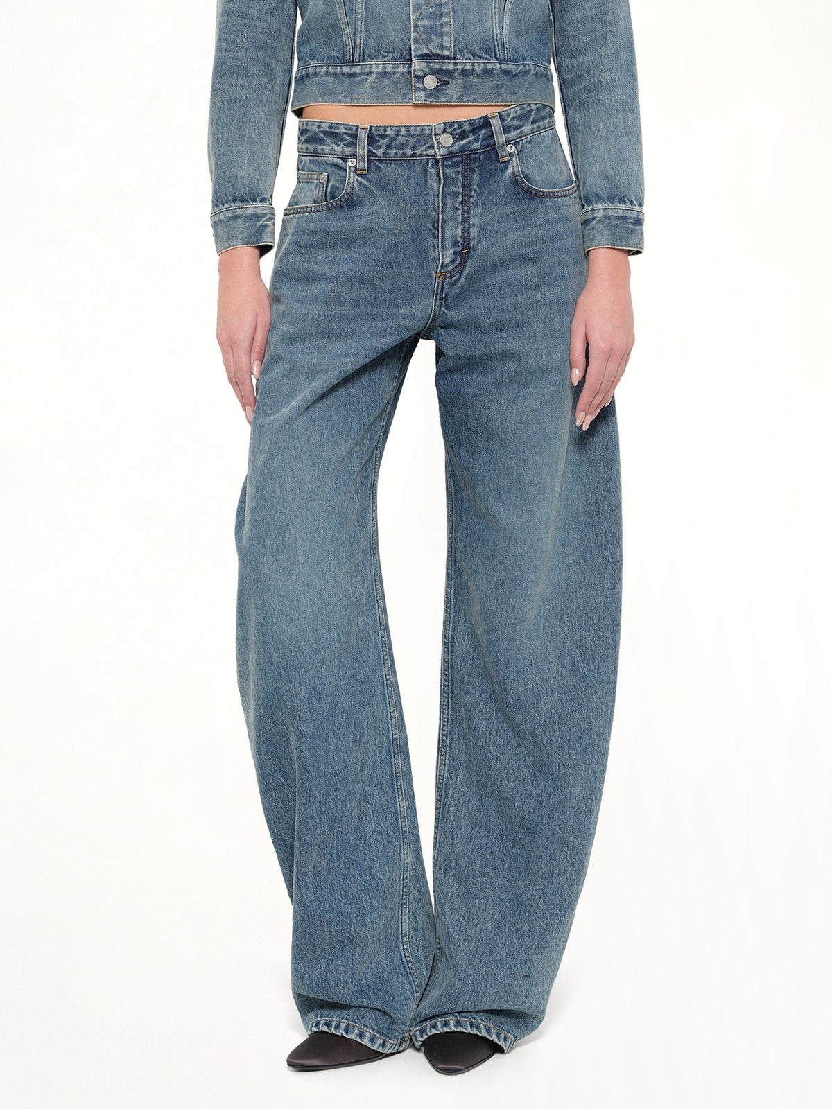 Round Denim Pants in Handsand Wash