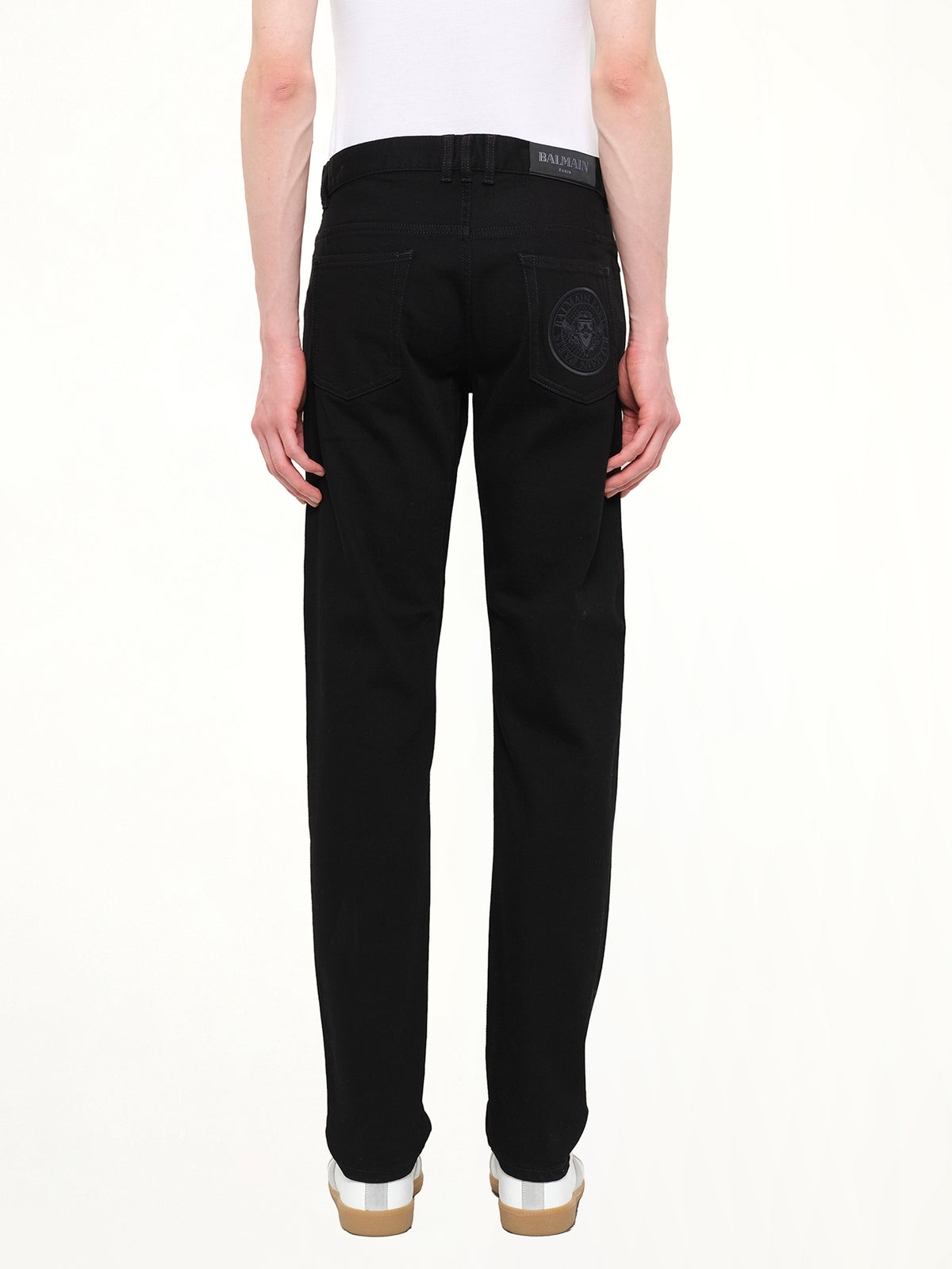 Crest Logo Straight Jeans in Black