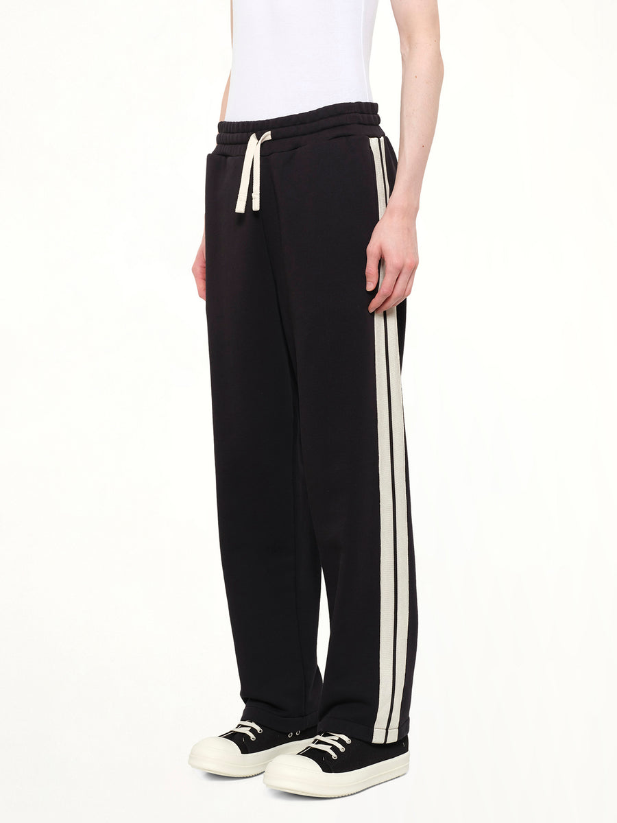 Back Curved Logo Sweatpants in Black/Off White