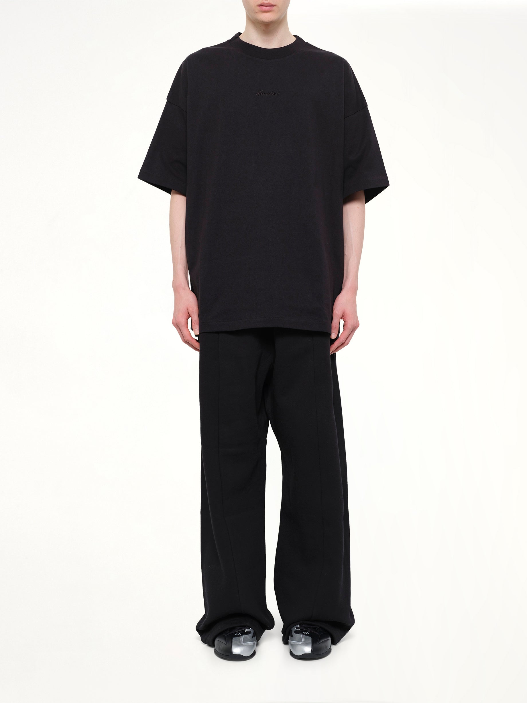 Signature 90's Short Sleeve T-Shirt in Black